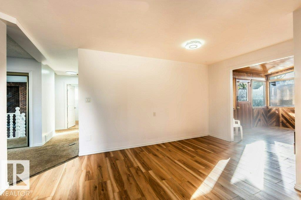 1139 Lakewood Road N, Edmonton, AB, T6K 3A9 - 35