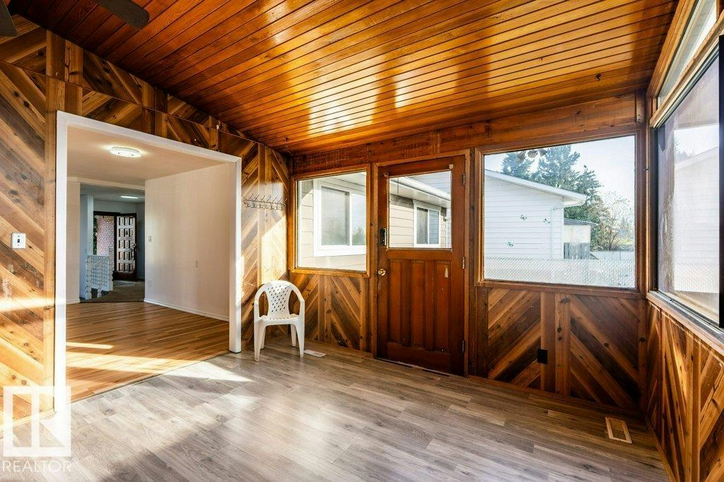 1139 Lakewood Road N, Edmonton, AB, T6K 3A9 - 42