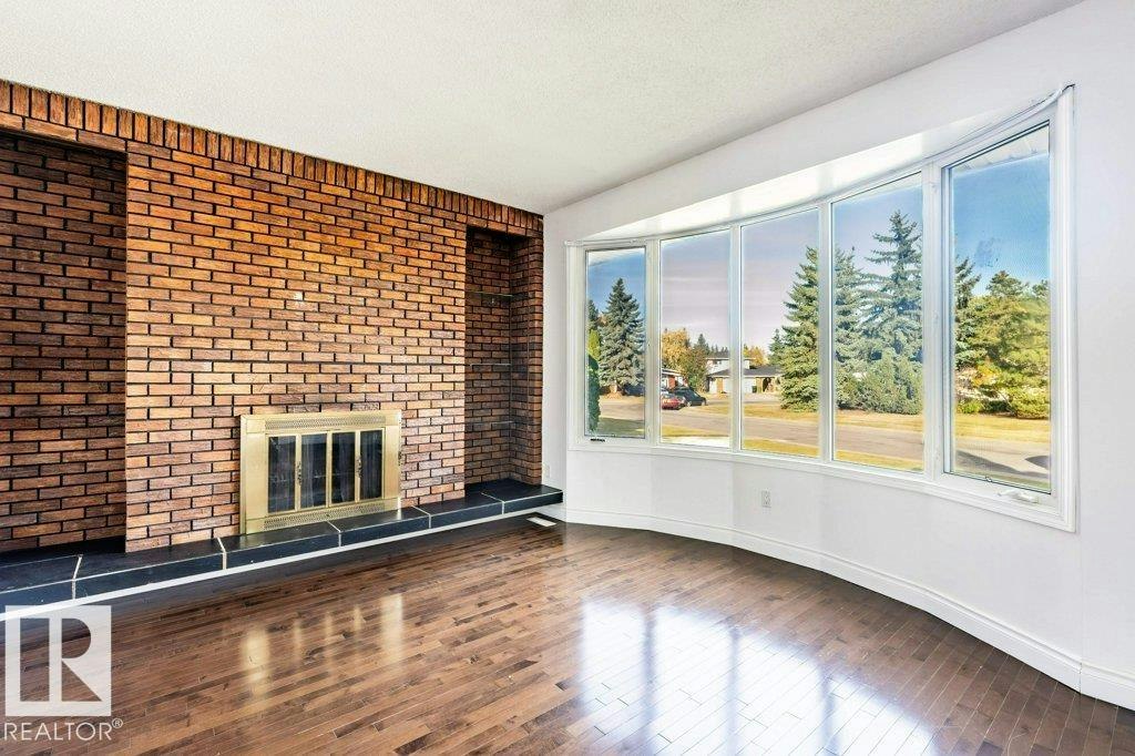 1139 Lakewood Road N, Edmonton, AB, T6K 3A9 - 10