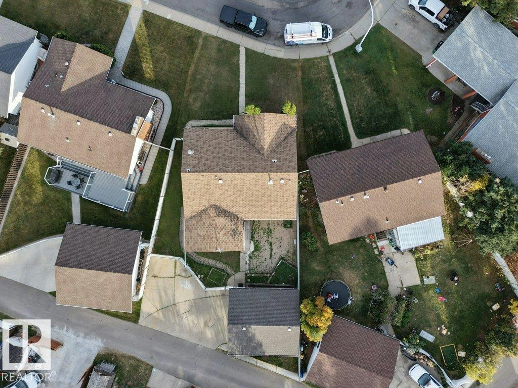 1139 Lakewood Road N, Edmonton, AB, T6K 3A9 - 73
