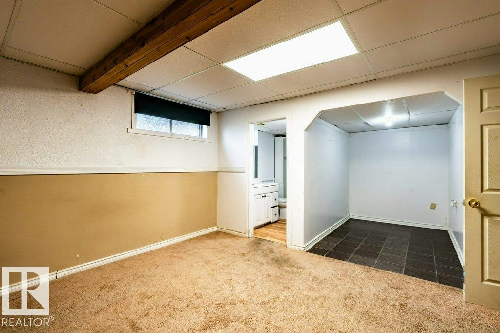 1139 Lakewood Road N, Edmonton, AB, T6K 3A9 - 52