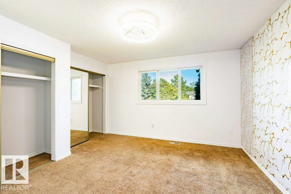 1139 Lakewood Road N, Edmonton, AB, T6K 3A9 - 16