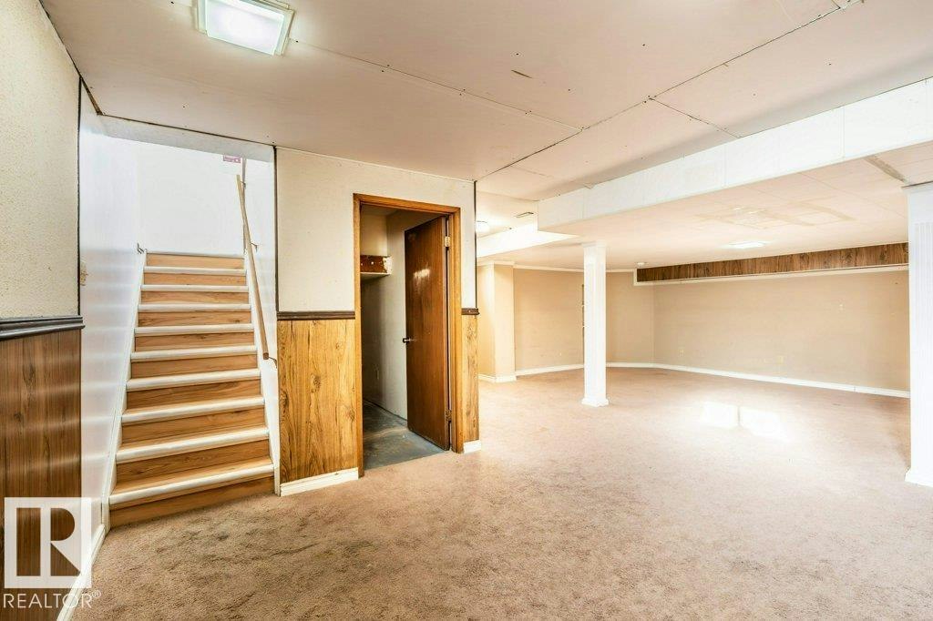 1139 Lakewood Road N, Edmonton, AB, T6K 3A9 - 46