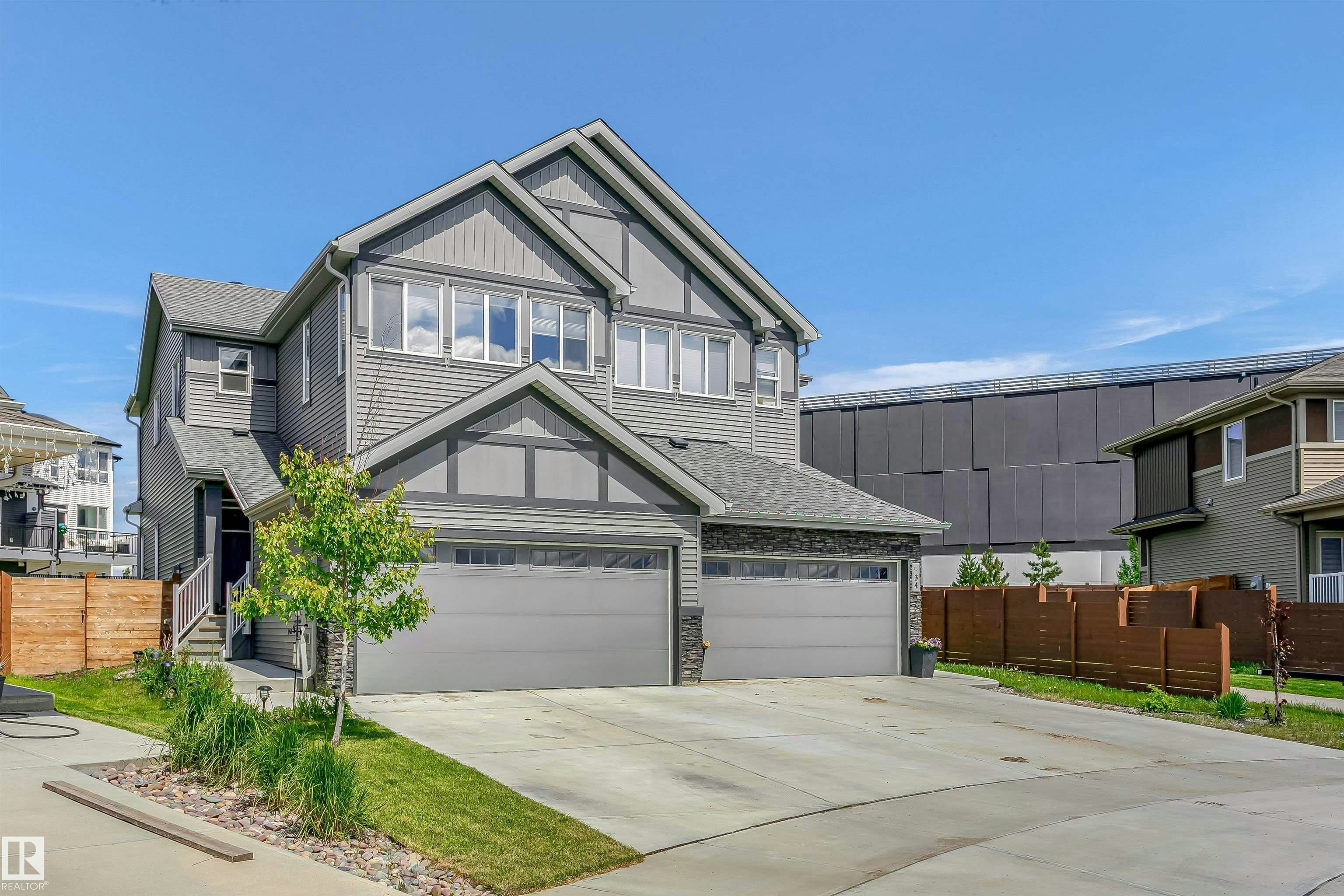 32 Juneau Way, St. Albert, AB, T8N 7V7