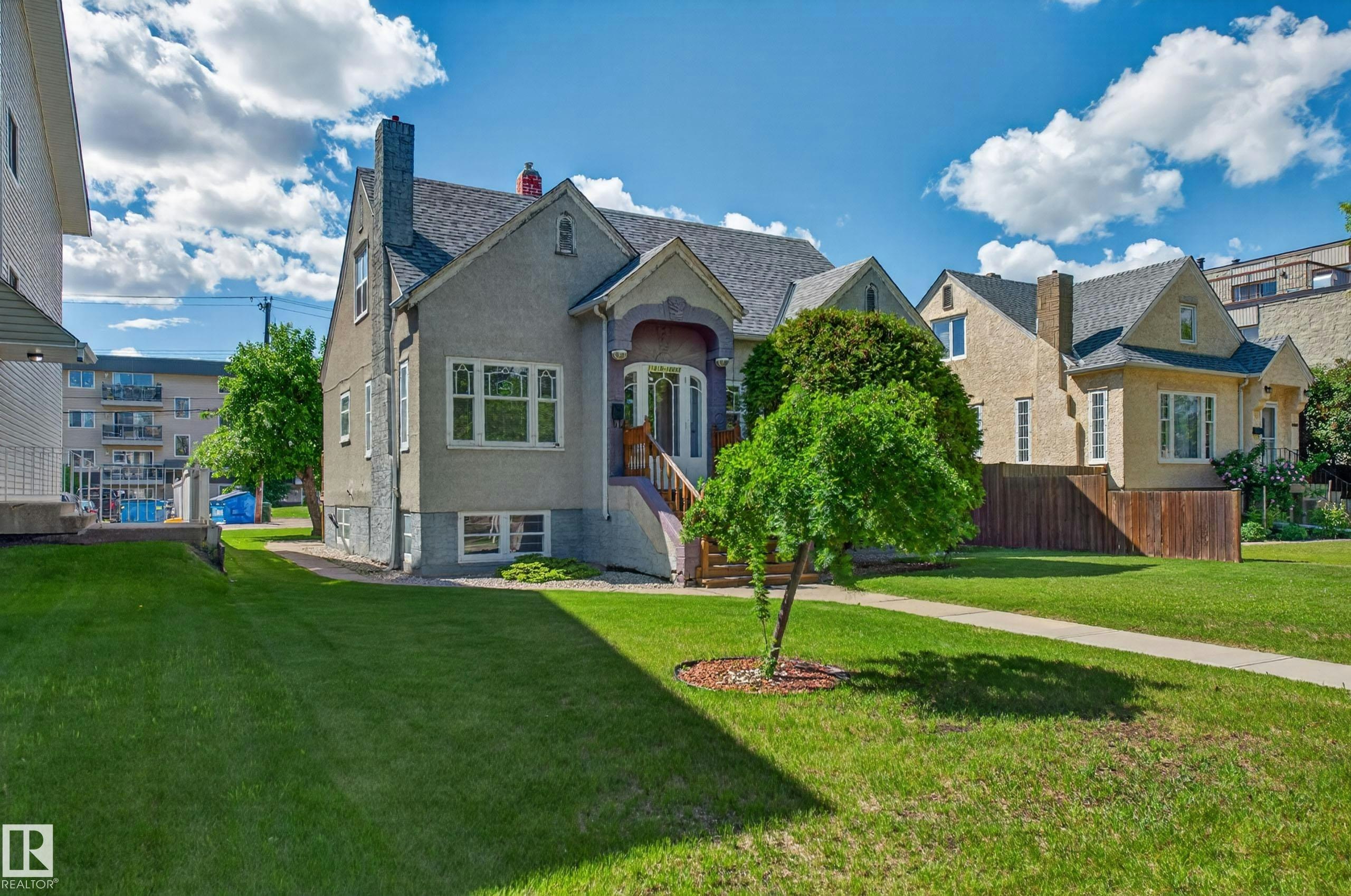 11010 106 Street, Edmonton, AB, T5H 2Y4