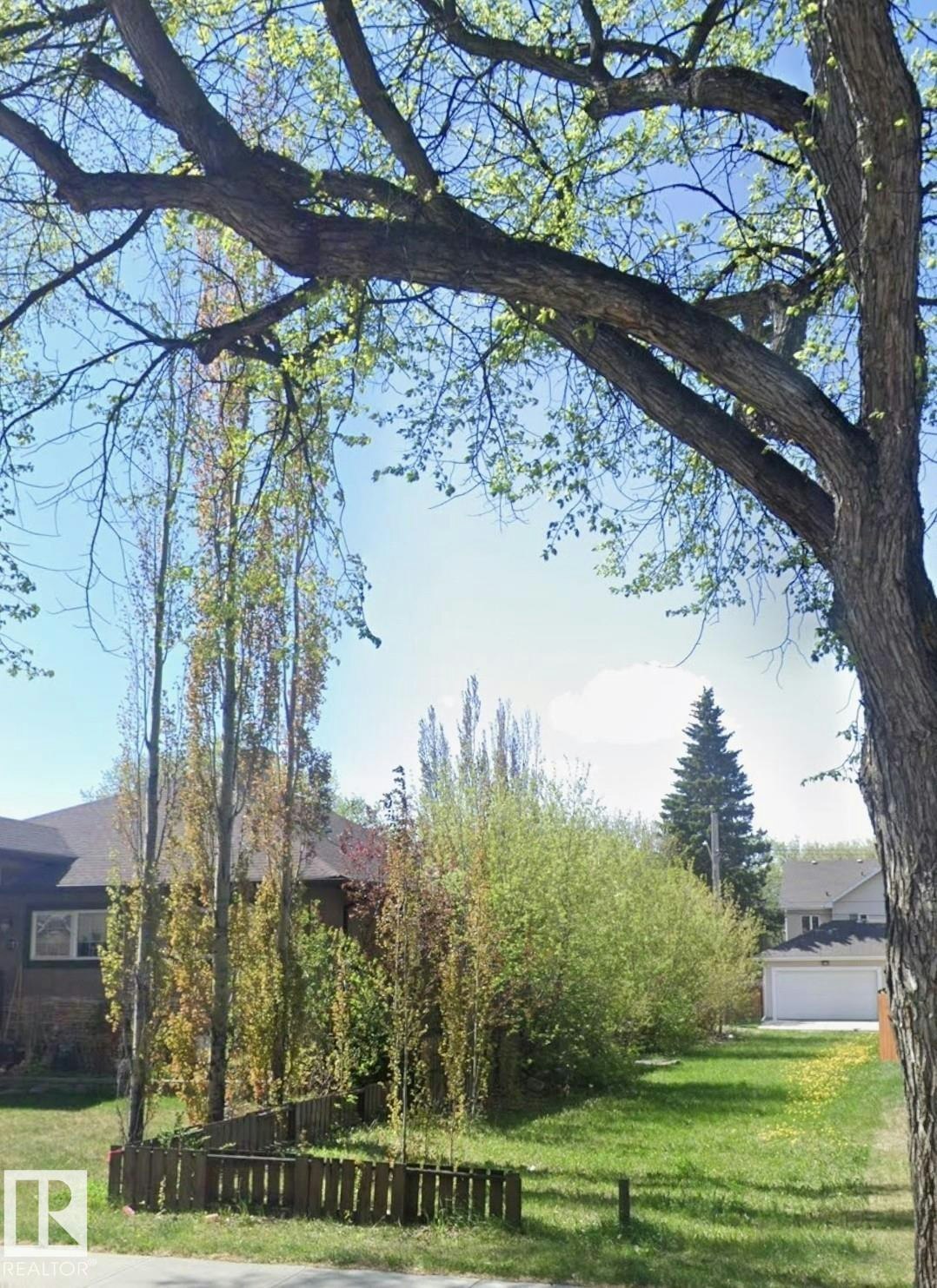 11726 125 Street, Edmonton, AB, T5M 0N6