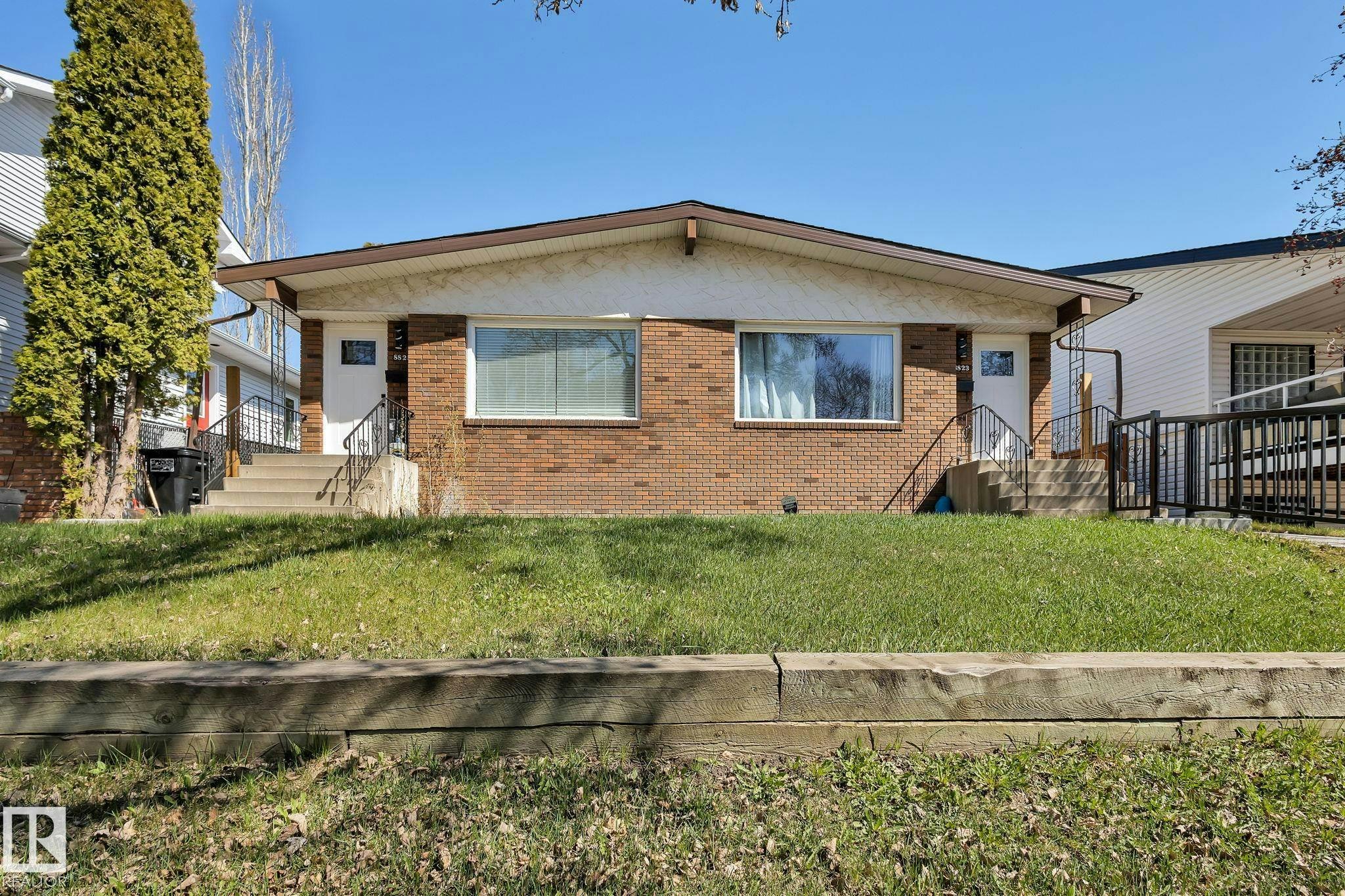 8823-8825 95 Street, Edmonton, AB, T6C 3W6