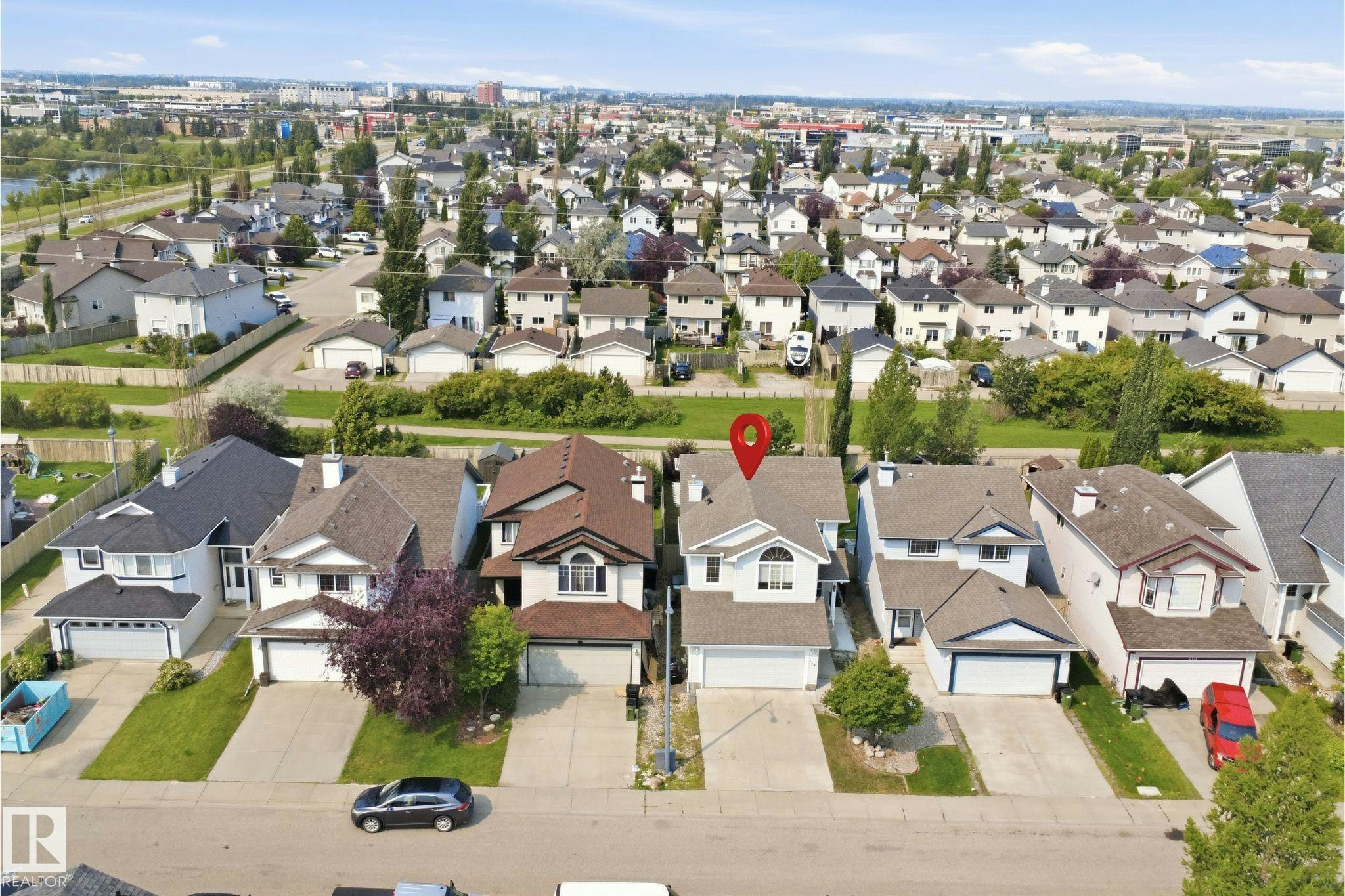 714 87 Street, Edmonton, AB, T6X 1G6