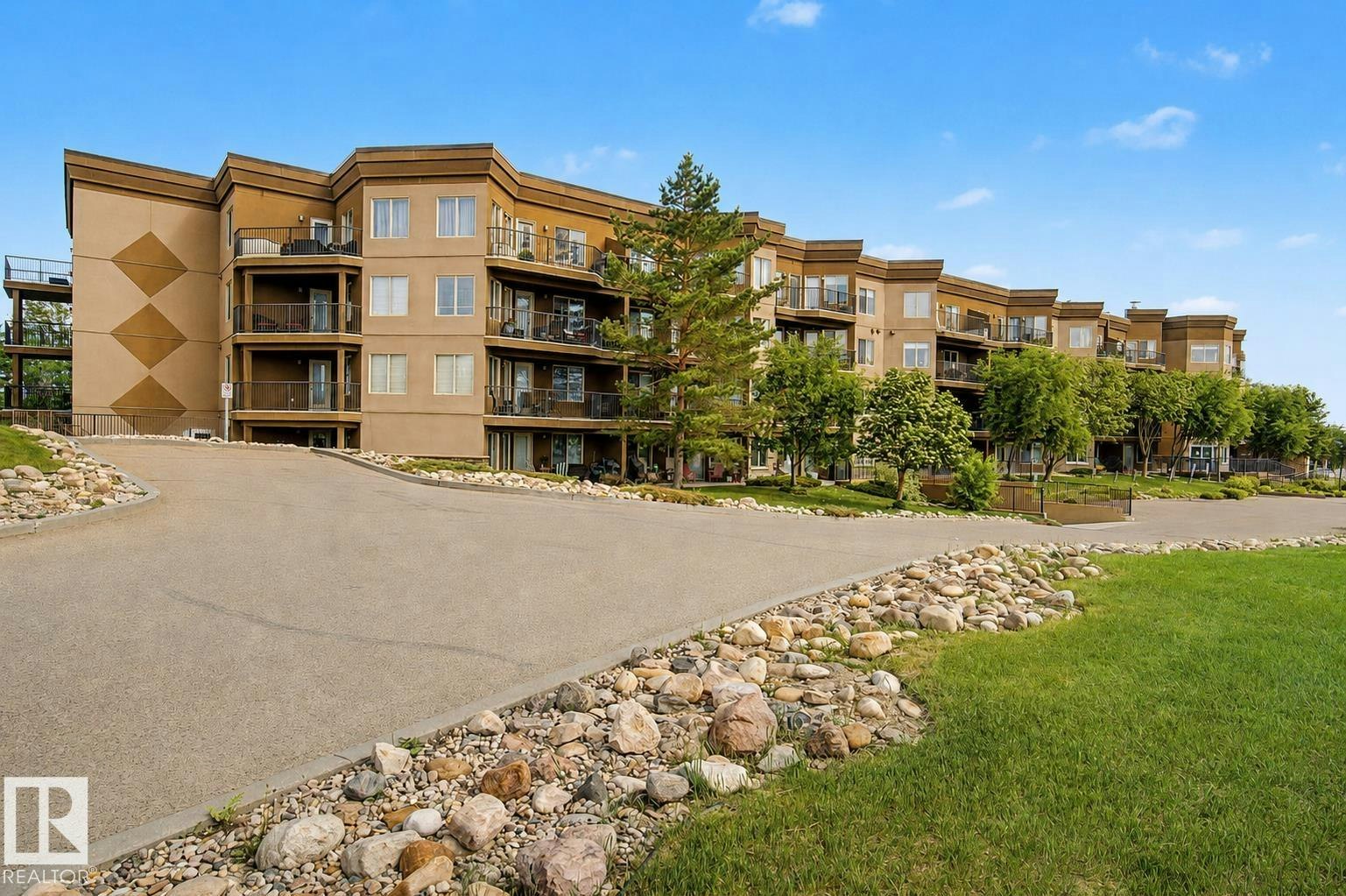 303-530 Hooke Road, Edmonton, AB, T5A 5J5
