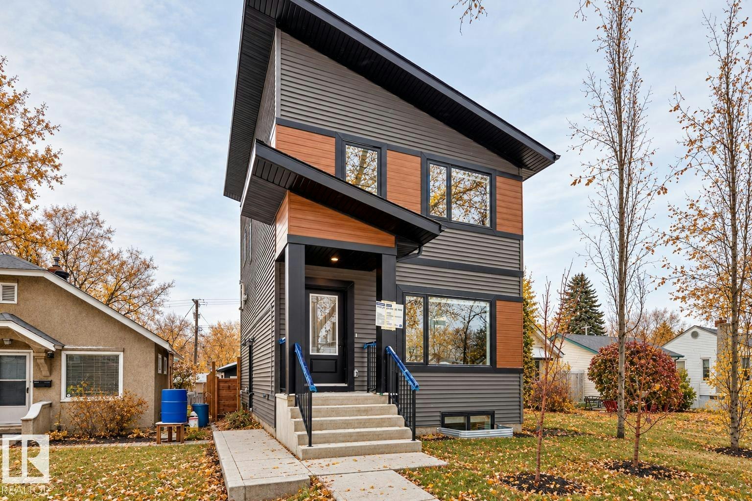 11519 & 11521 67 Street, Edmonton, AB, T5B 1L6