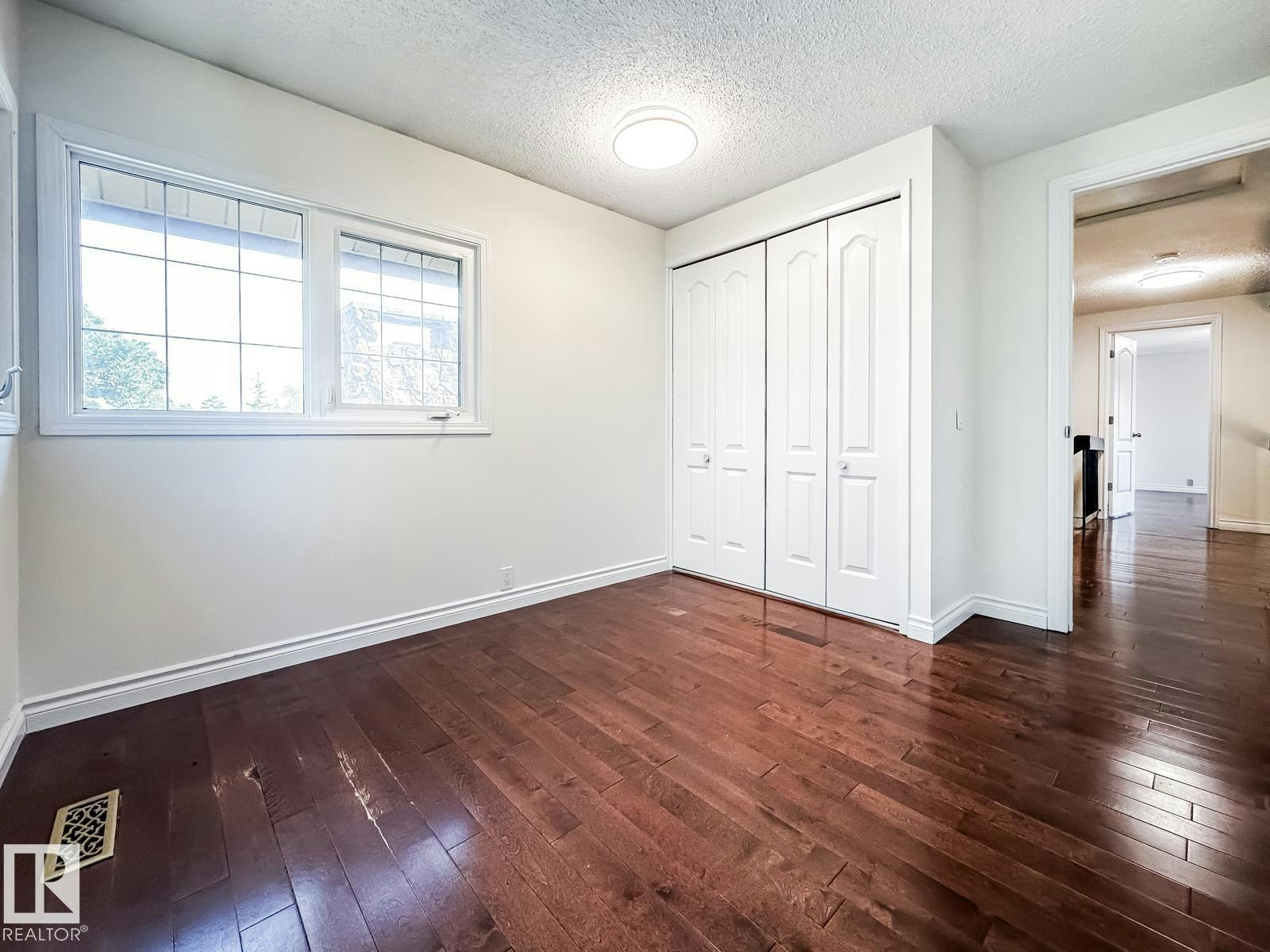8504 173 Street, Edmonton, AB, T5T 2V4 - 31