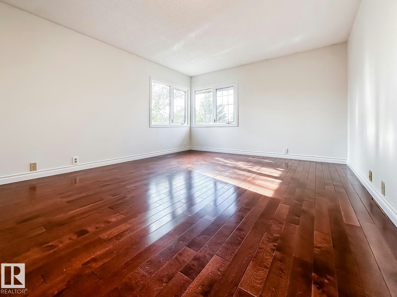 8504 173 Street, Edmonton, AB, T5T 2V4 - 23
