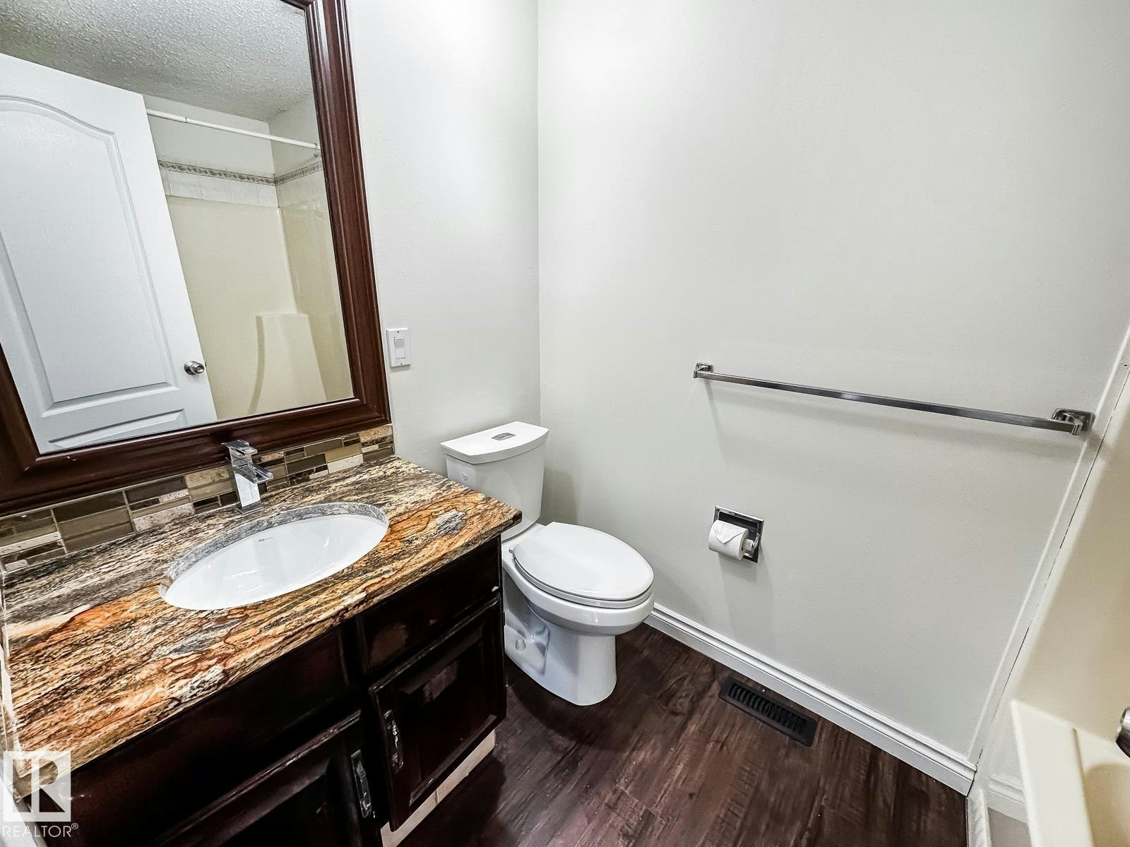 8504 173 Street, Edmonton, AB, T5T 2V4 - 26