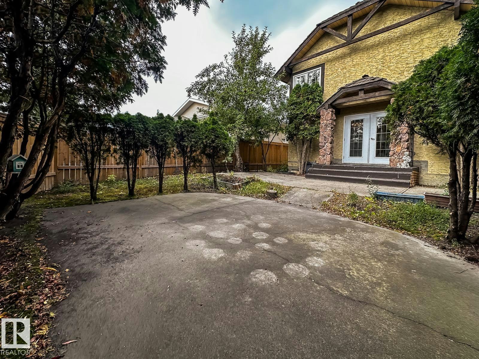 8504 173 Street, Edmonton, AB, T5T 2V4 - 48
