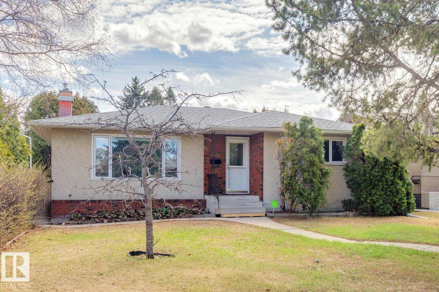 11451 48 Avenue, Edmonton, AB, T6H 0C9