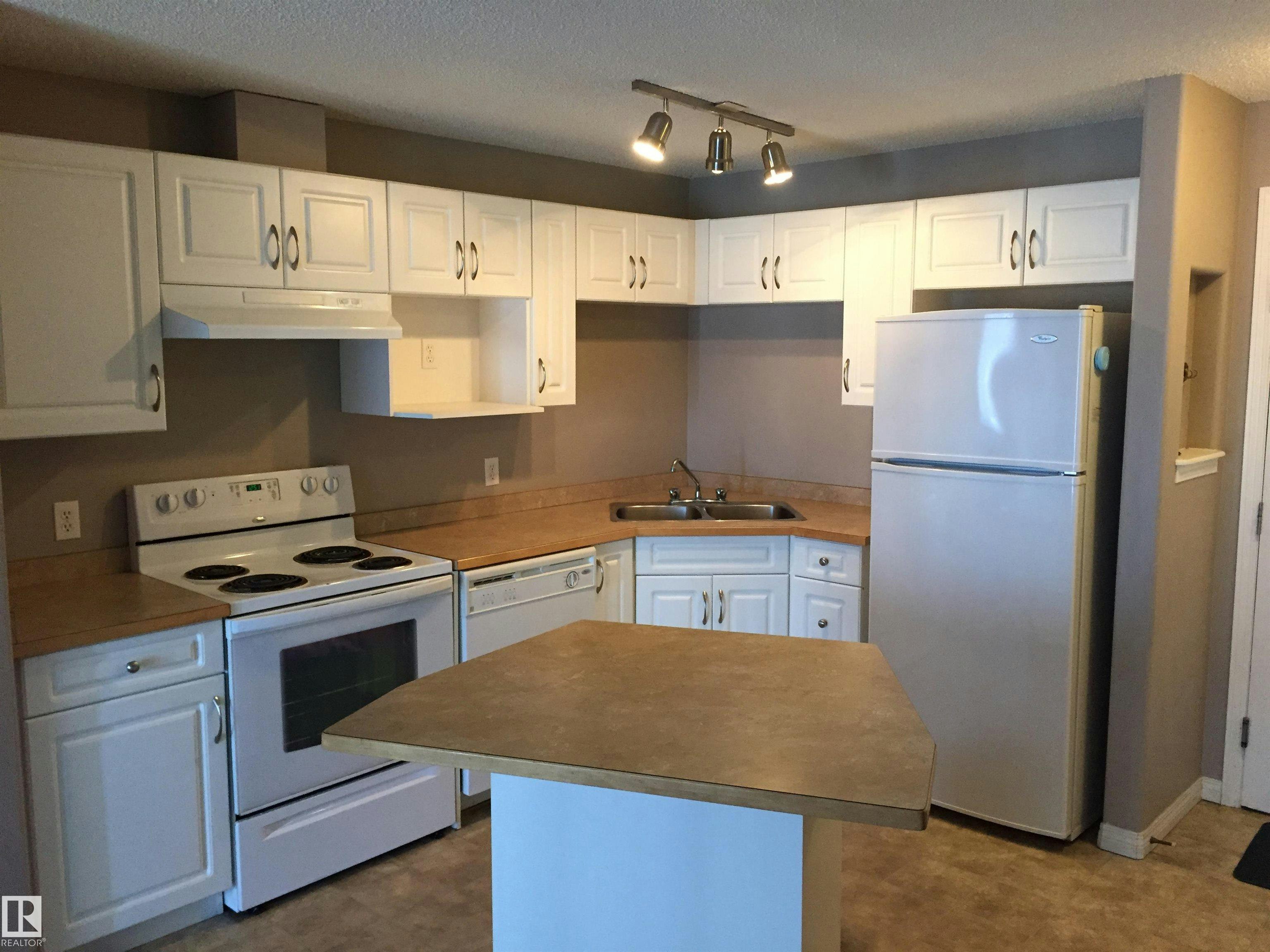 321-3425 19 Street, Edmonton, AB, T6T 2B5