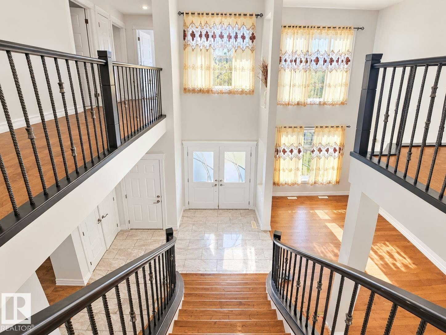 5306 55 Avenue - 3