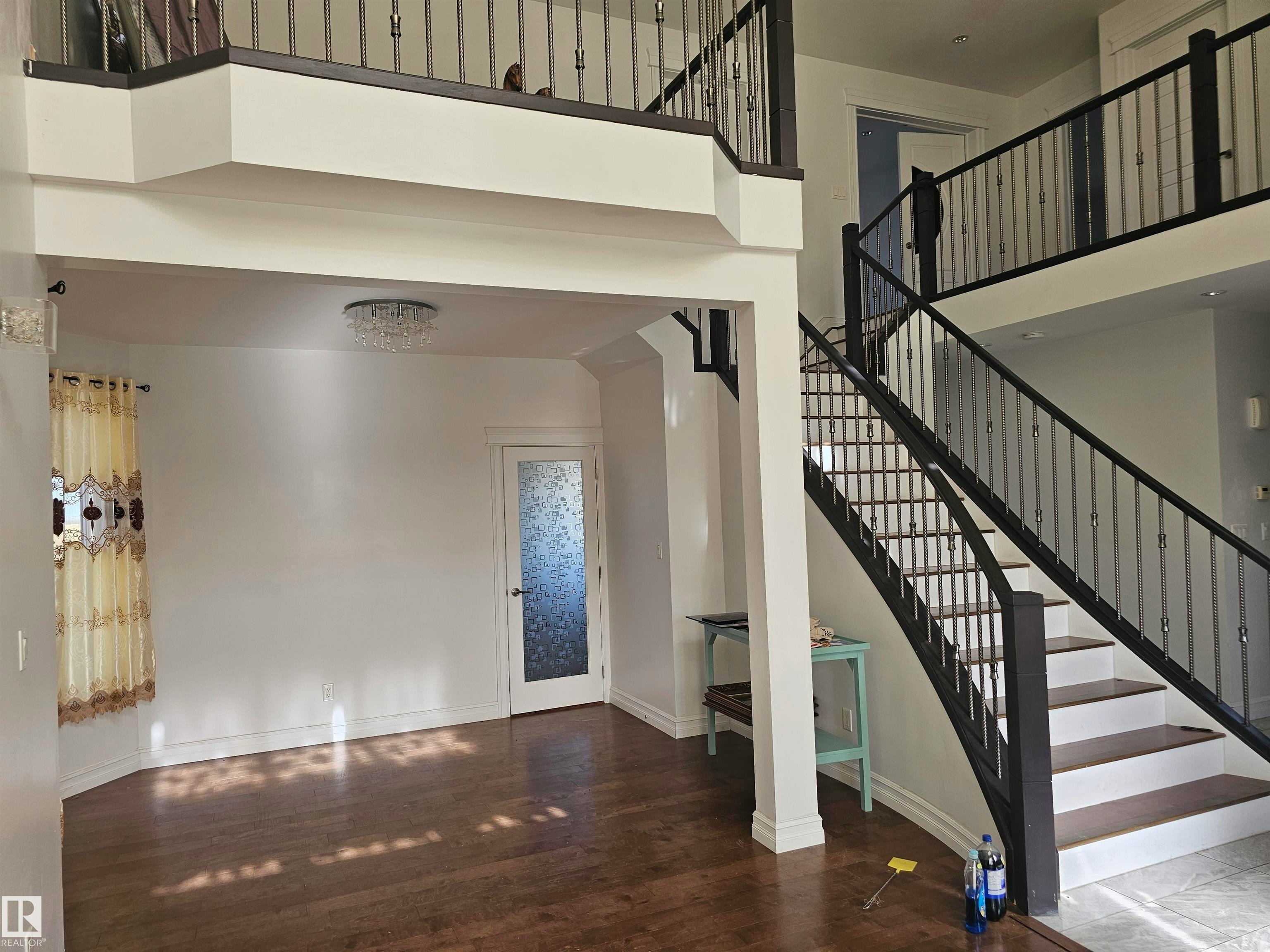 5306 55 Avenue - 2