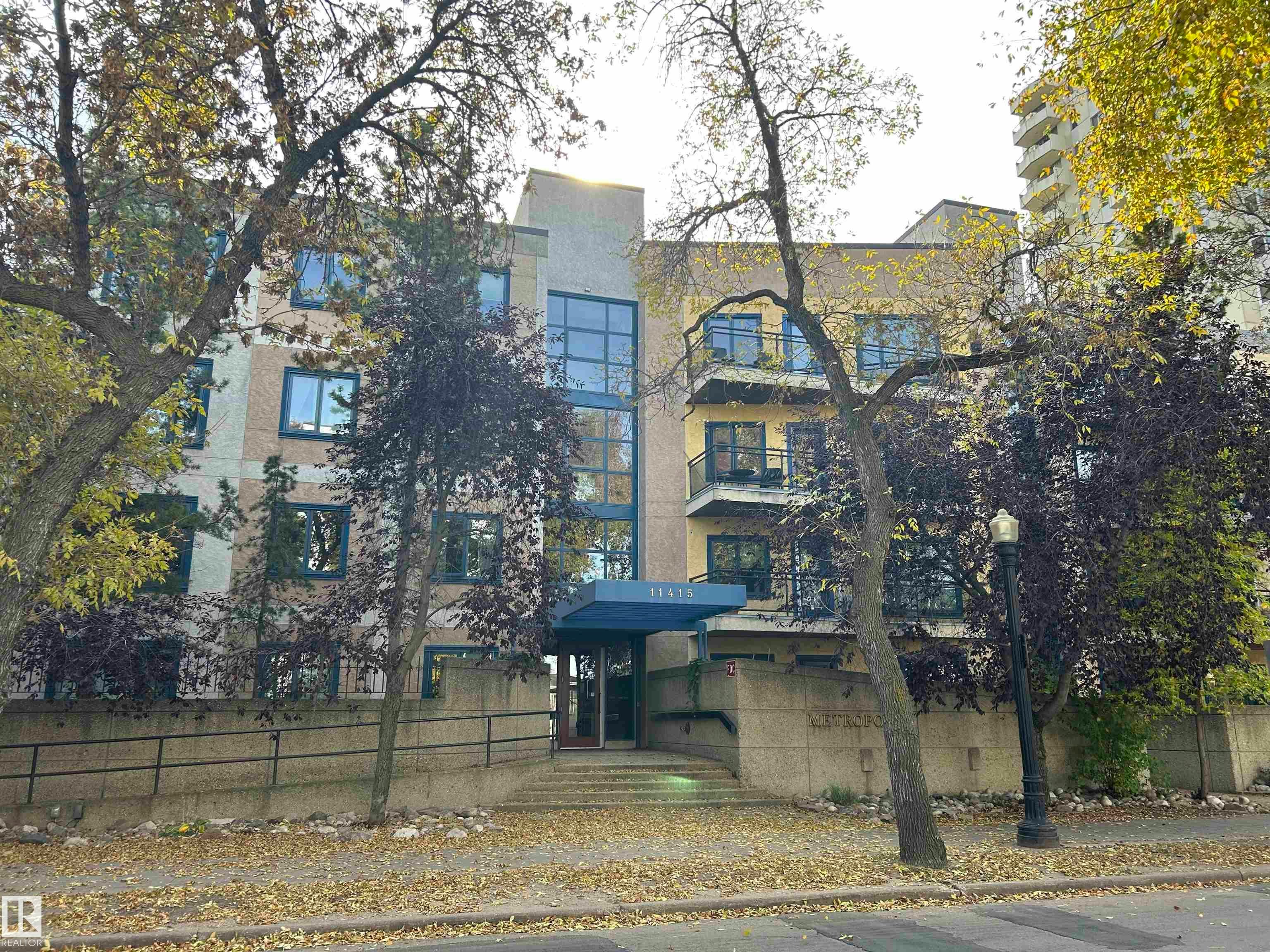 206-11415 100 Avenue, Edmonton, AB, T5K 0J5