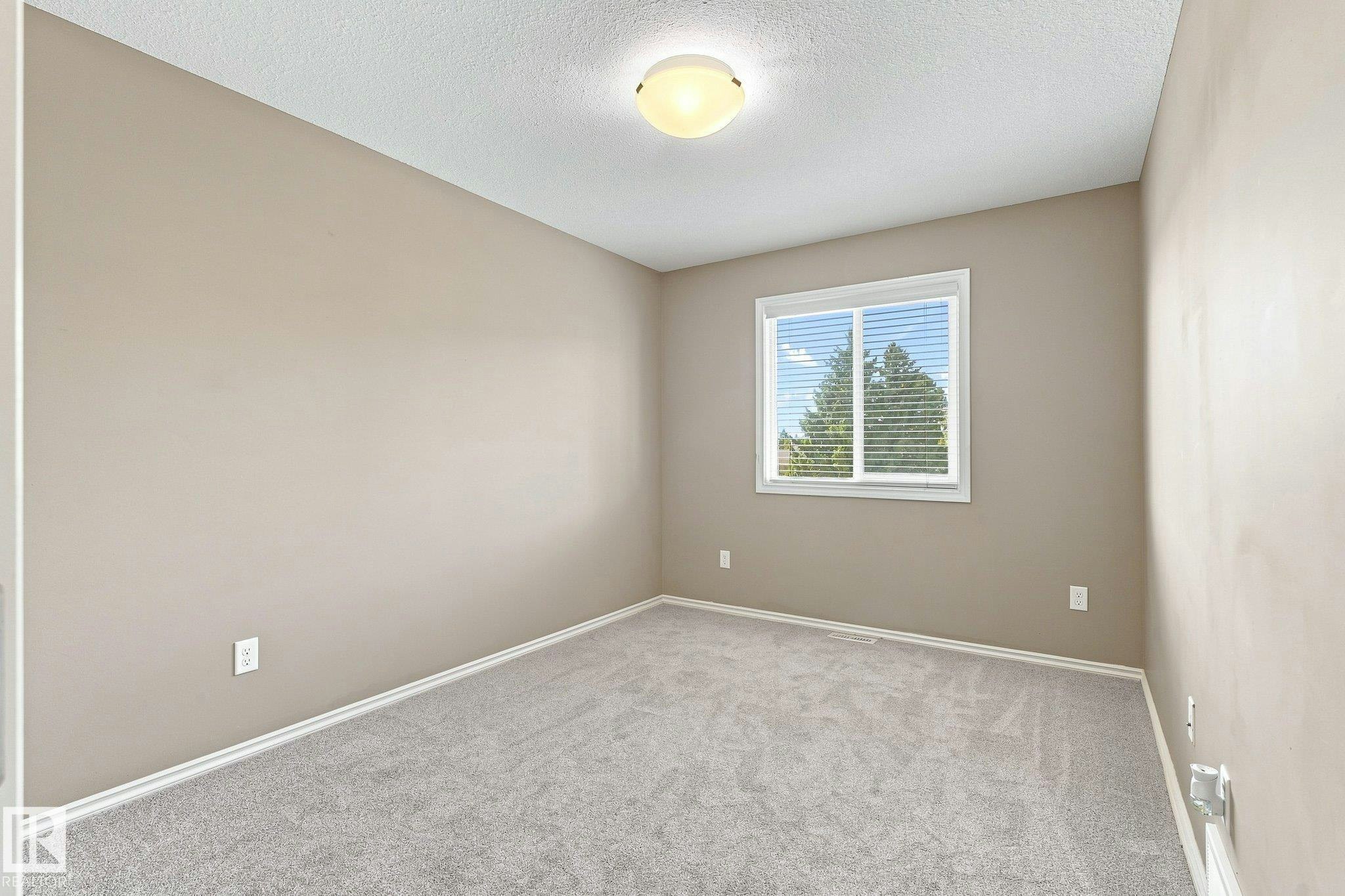 18080 89 Street, Edmonton, AB, T5Z 0J5 - 30