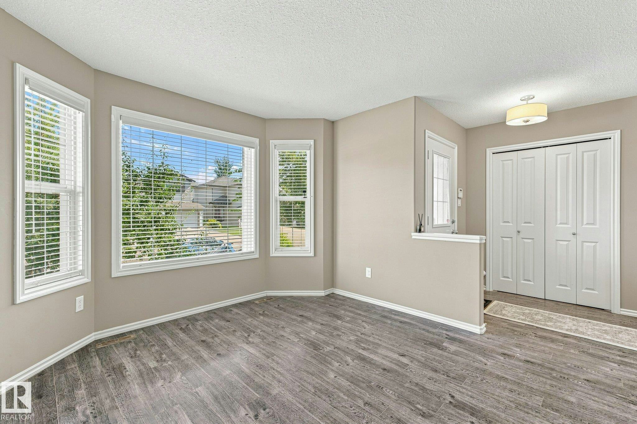 18080 89 Street, Edmonton, AB, T5Z 0J5 - 5