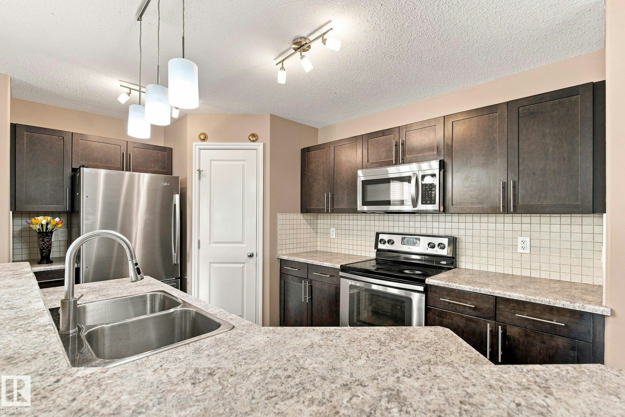 18080 89 Street, Edmonton, AB, T5Z 0J5 - 10