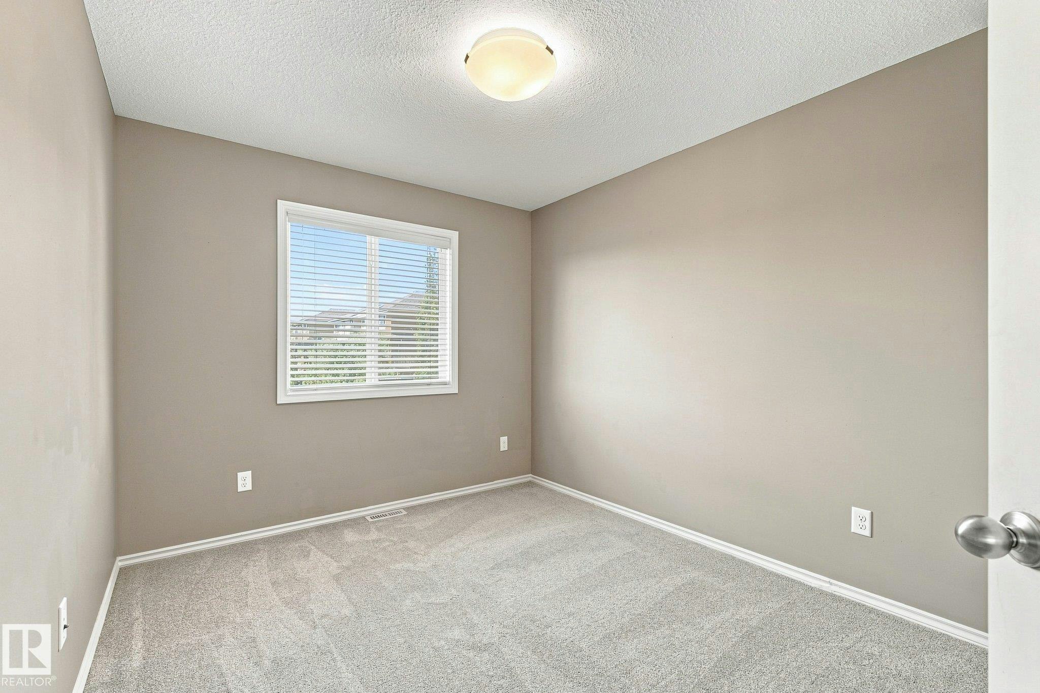 18080 89 Street, Edmonton, AB, T5Z 0J5 - 28
