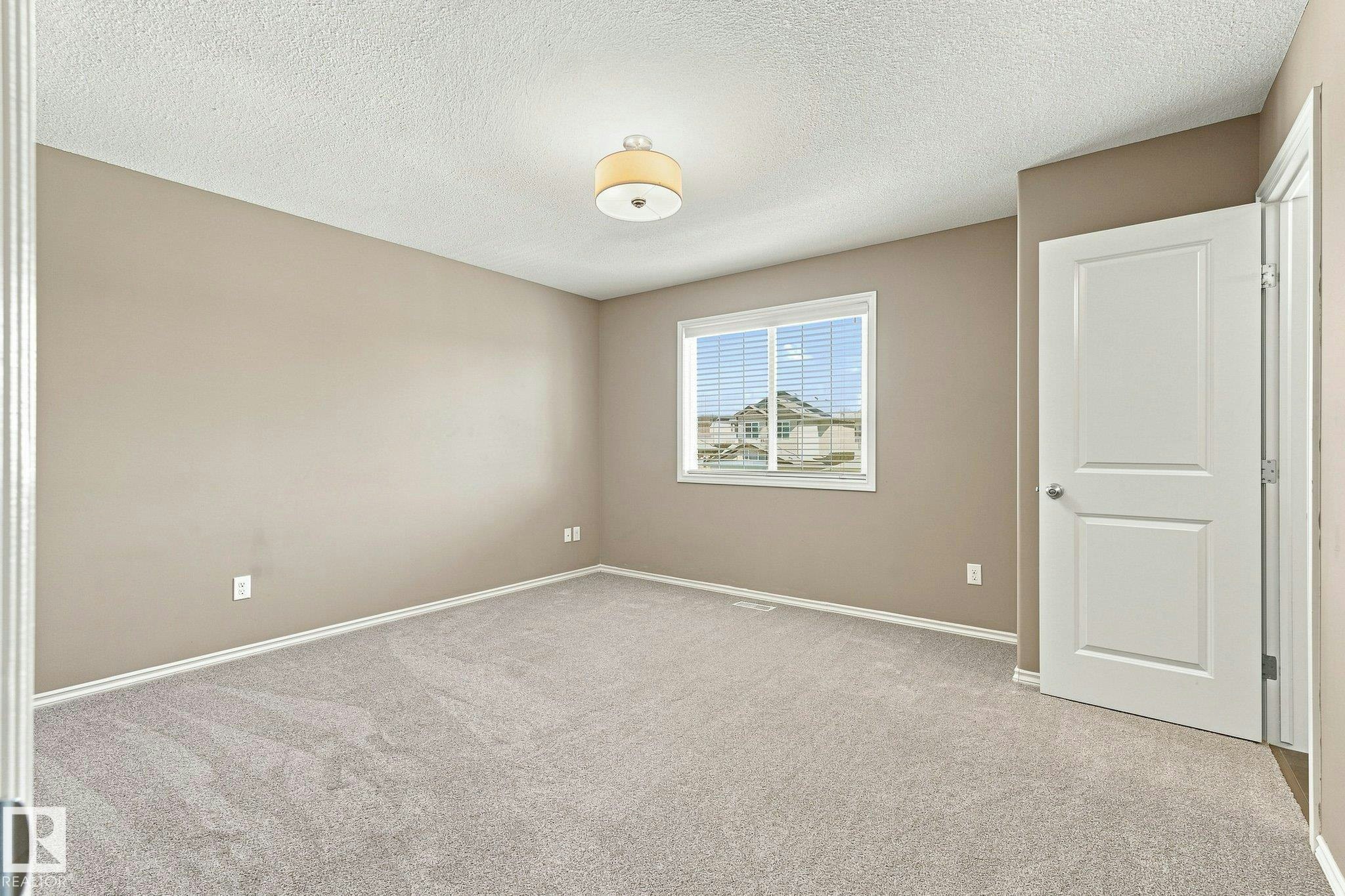 18080 89 Street, Edmonton, AB, T5Z 0J5 - 22