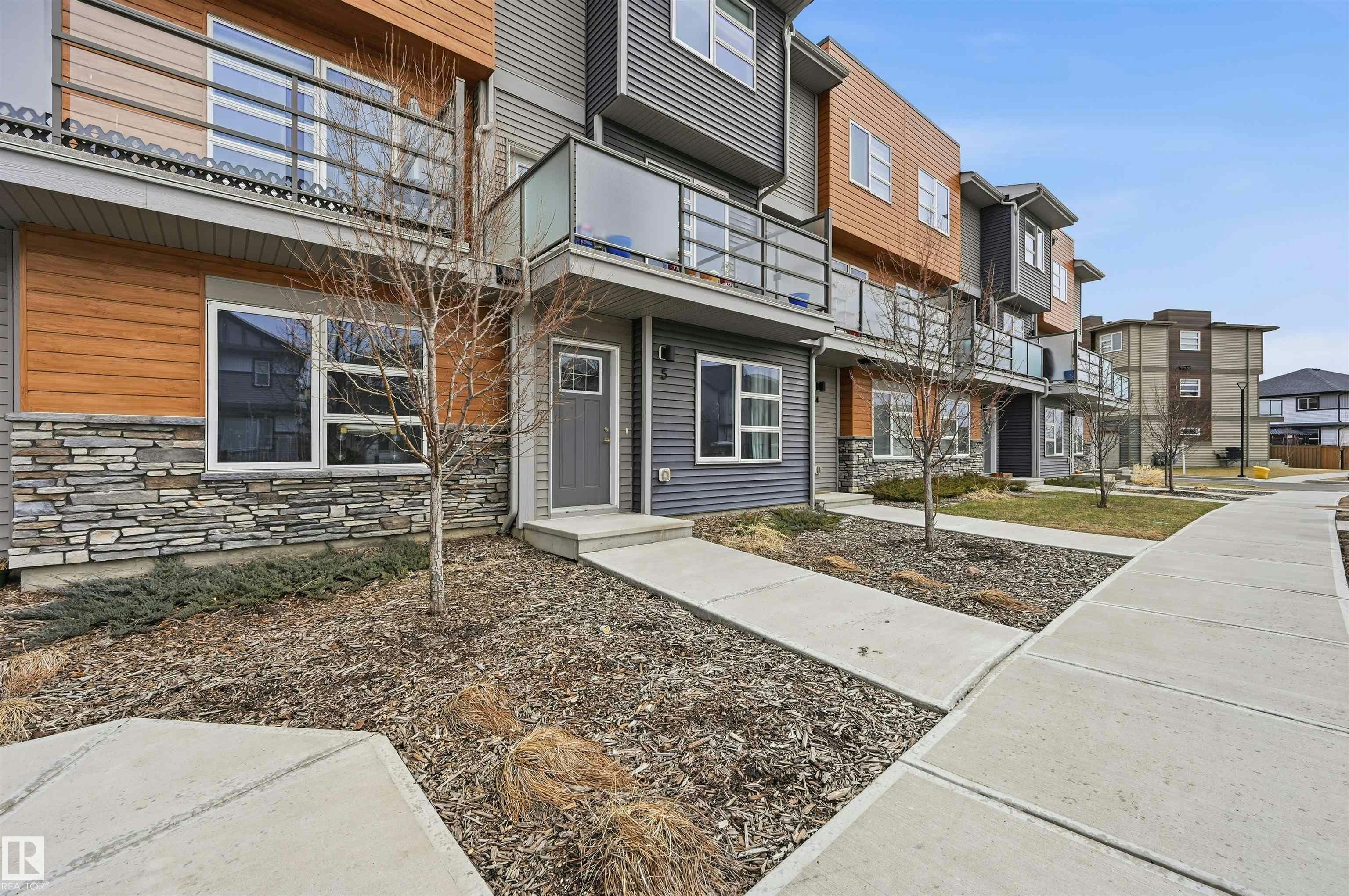 5-17635 58 Street NW, Edmonton, AB, T5Y 4C2