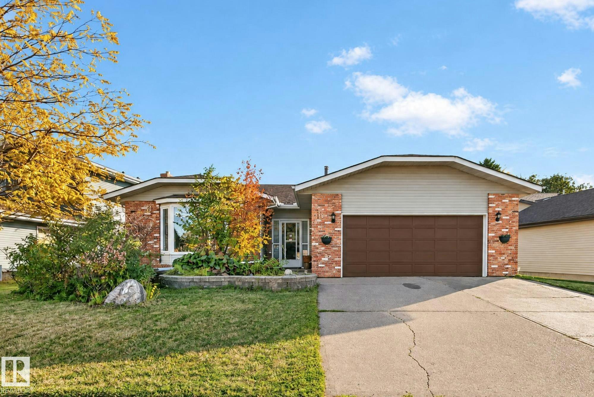 11 Howson Crescent, Edmonton, AB, T5A 4T7