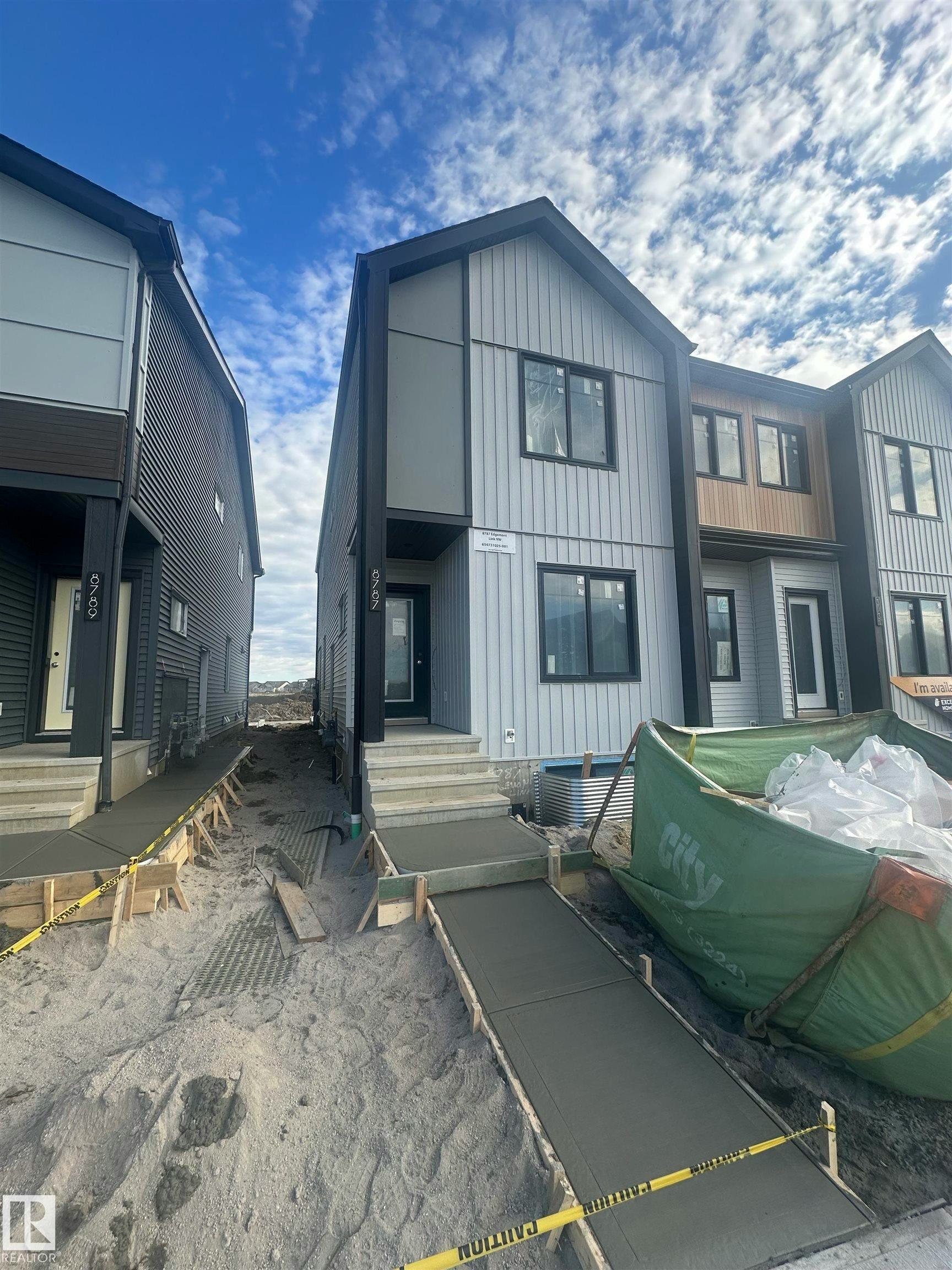 8787 Edgemont Link, Edmonton, AB, T6M 3K7