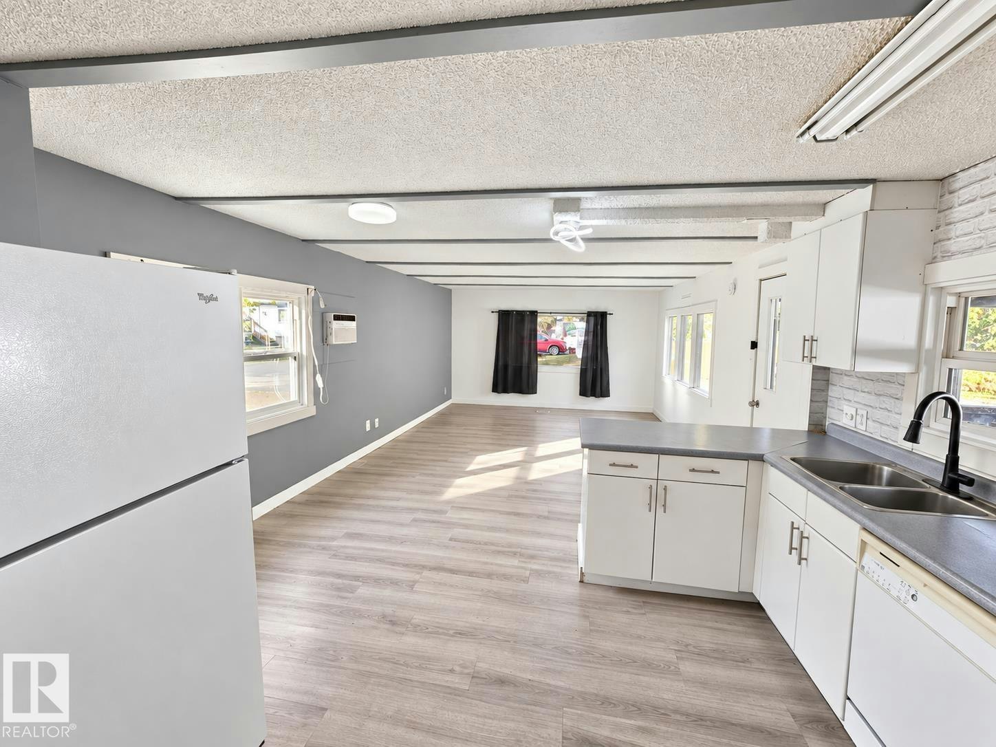 177 West View Cr Nw - 4