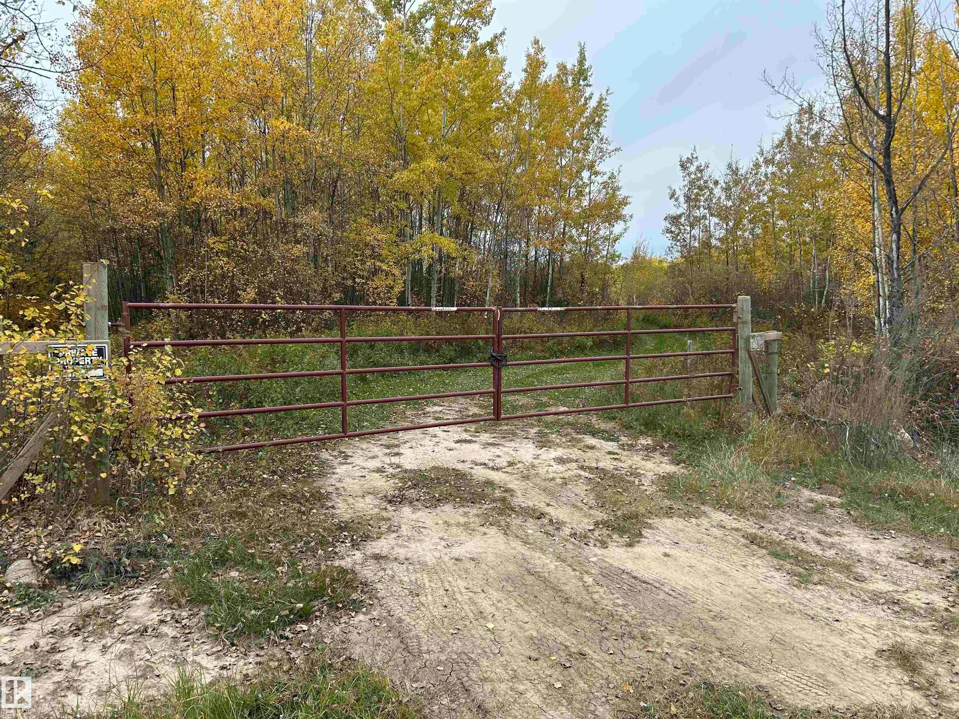 RR 23 Twp 564, Rural Lac Ste. Anne County, AB, T0E 1V0