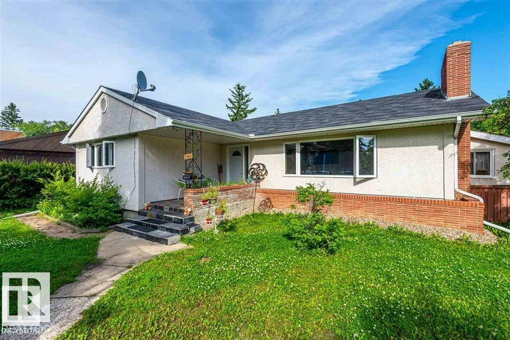 7903/7905 119 Street, Edmonton, AB, T6G 1W6