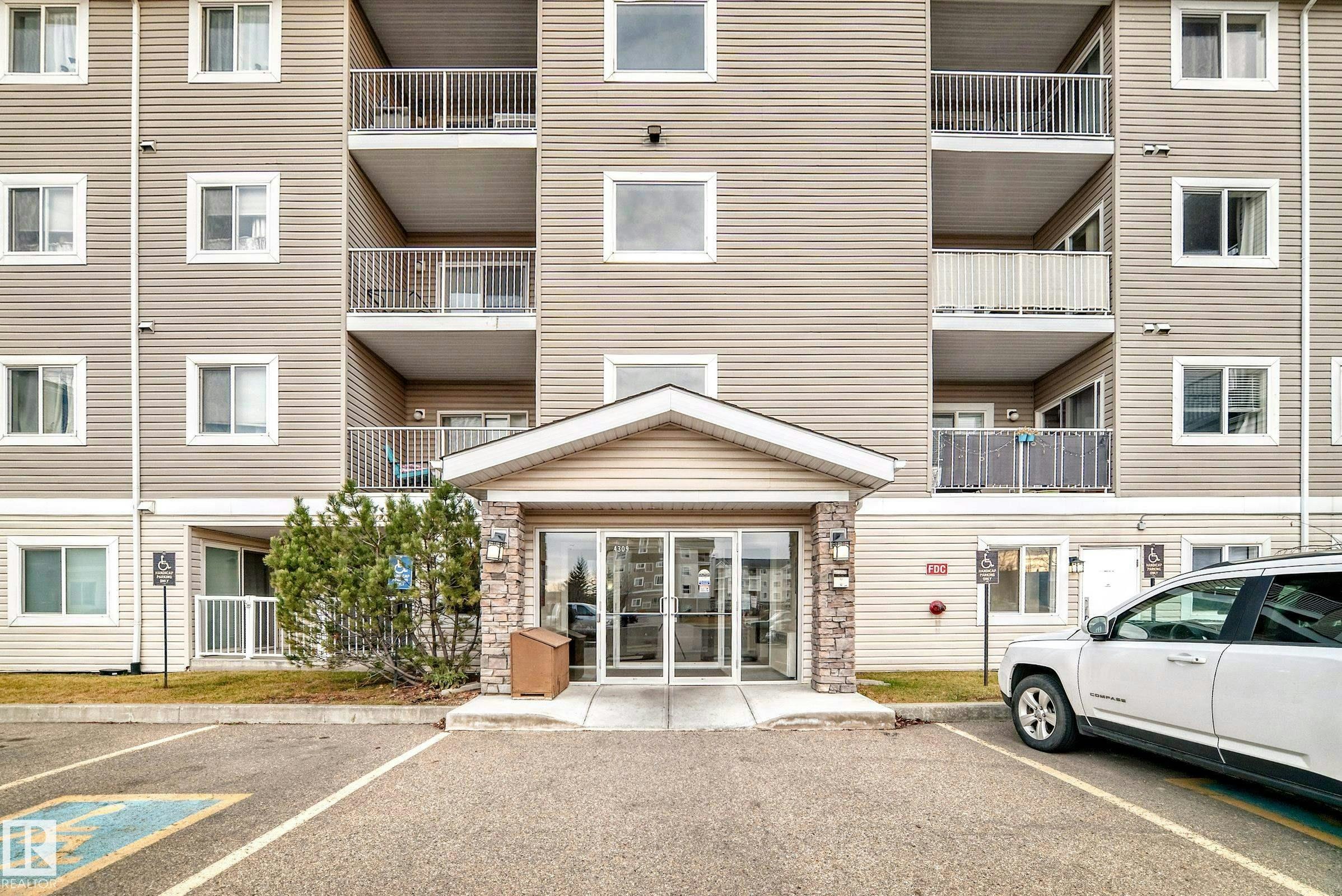 302-4309 33 Street, Stony Plain, AB, T7Z 0C4
