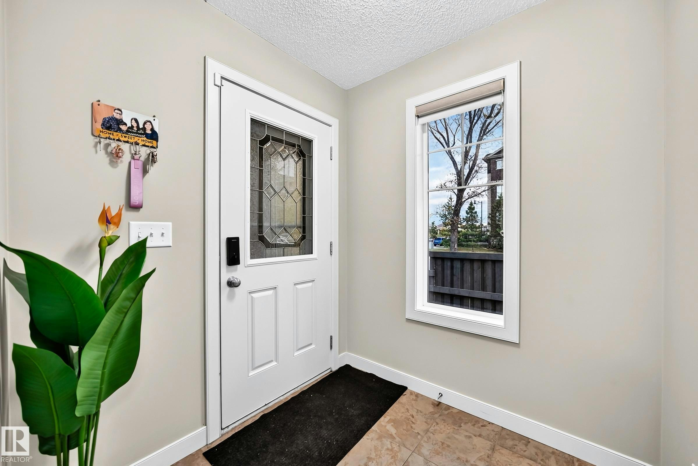 1673 Cunningham Way, Edmonton, AB, T6W 0W5