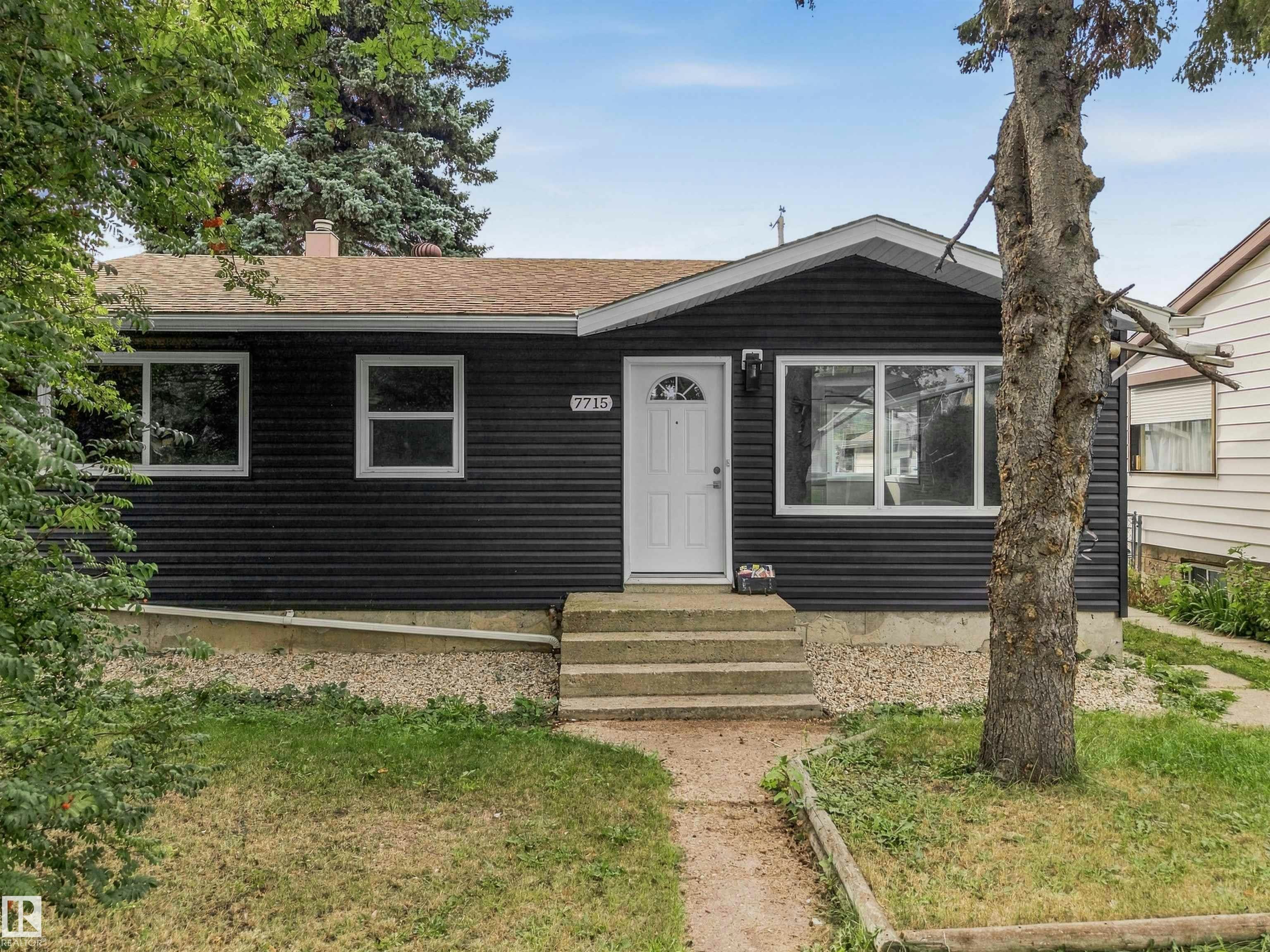 7715 76 Avenue, Edmonton, AB, T6C 0H3