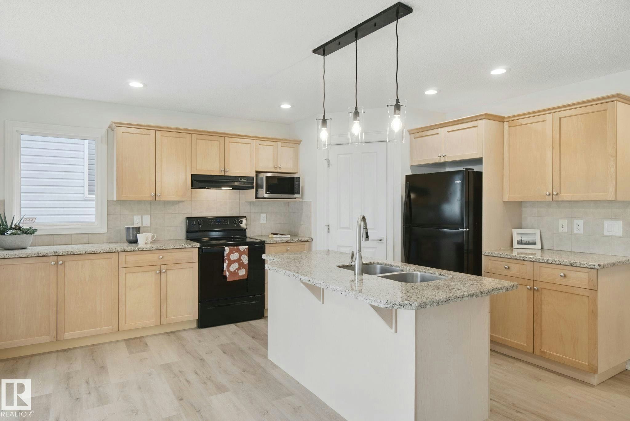 20420 56 Avenue, Edmonton, AB, T6M 0A9