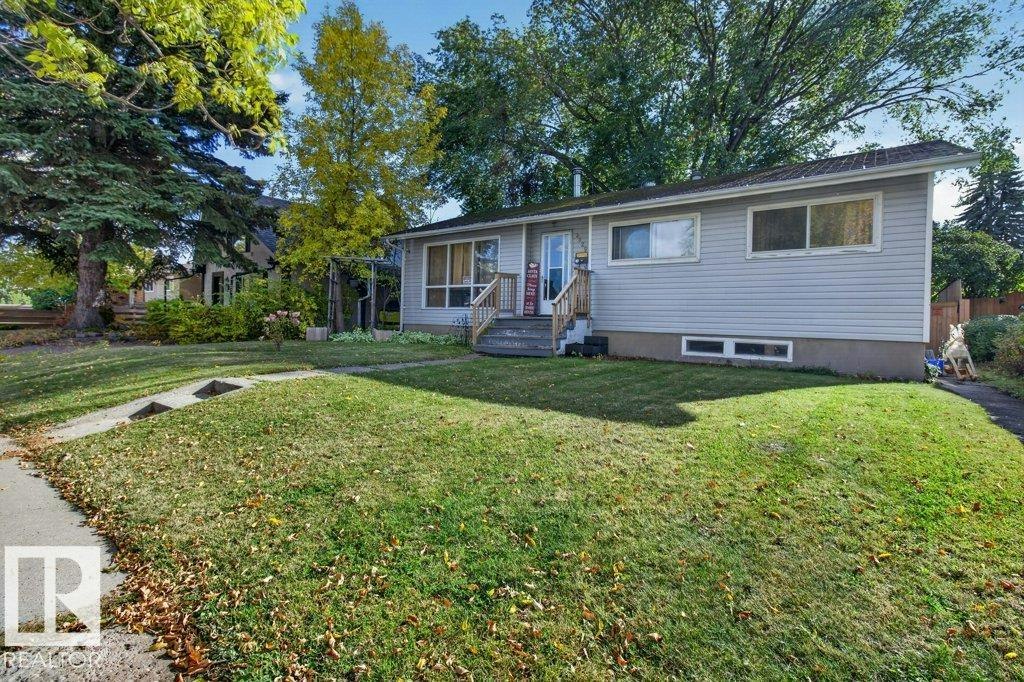 3829 110 Avenue, Edmonton, AB, T5W 0H8