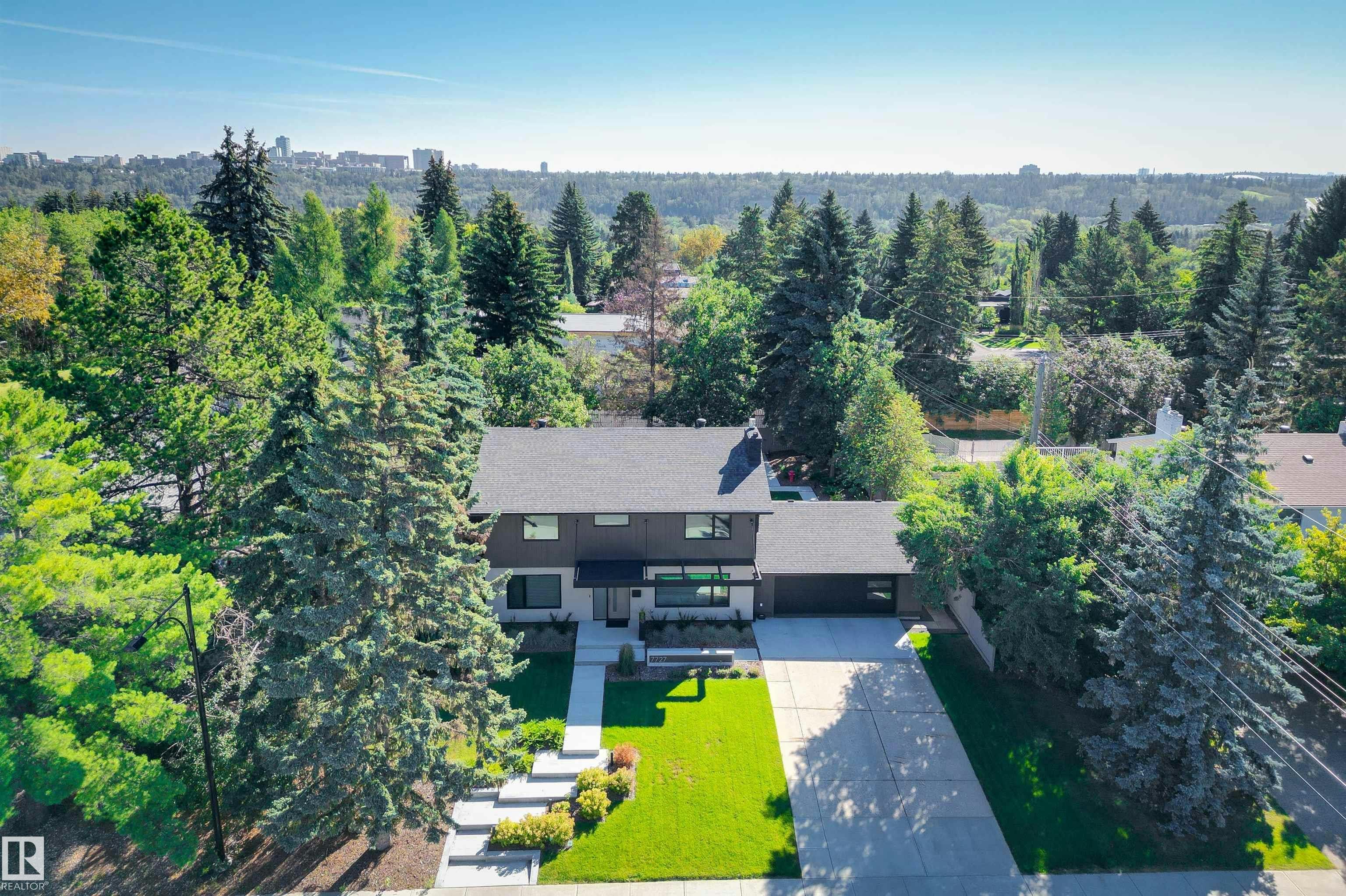 7727 139 Street, Edmonton, AB, T5R 0E9