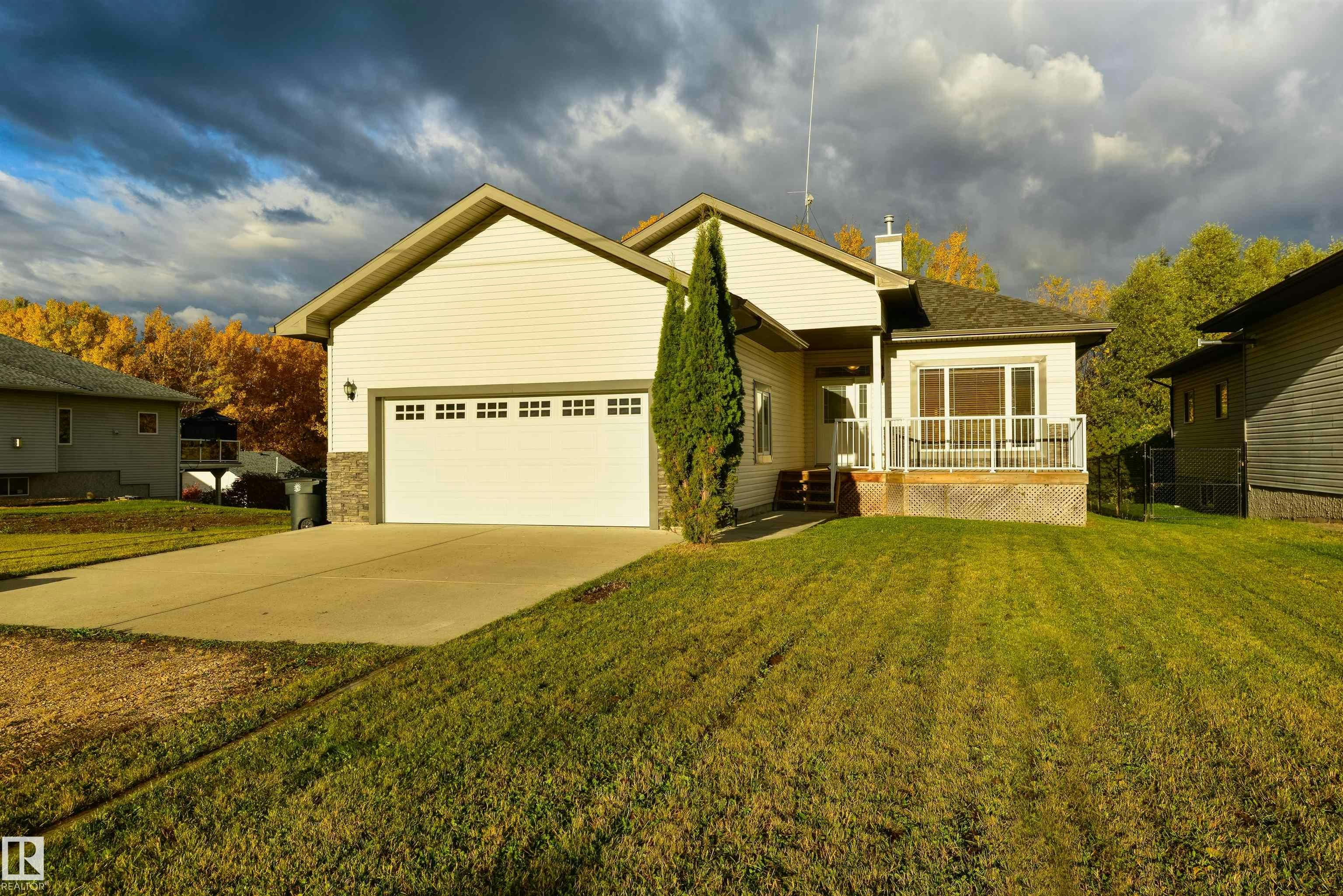 4324 43 Avenue, Rural Lac Ste. Anne County, AB, T0E 0A0