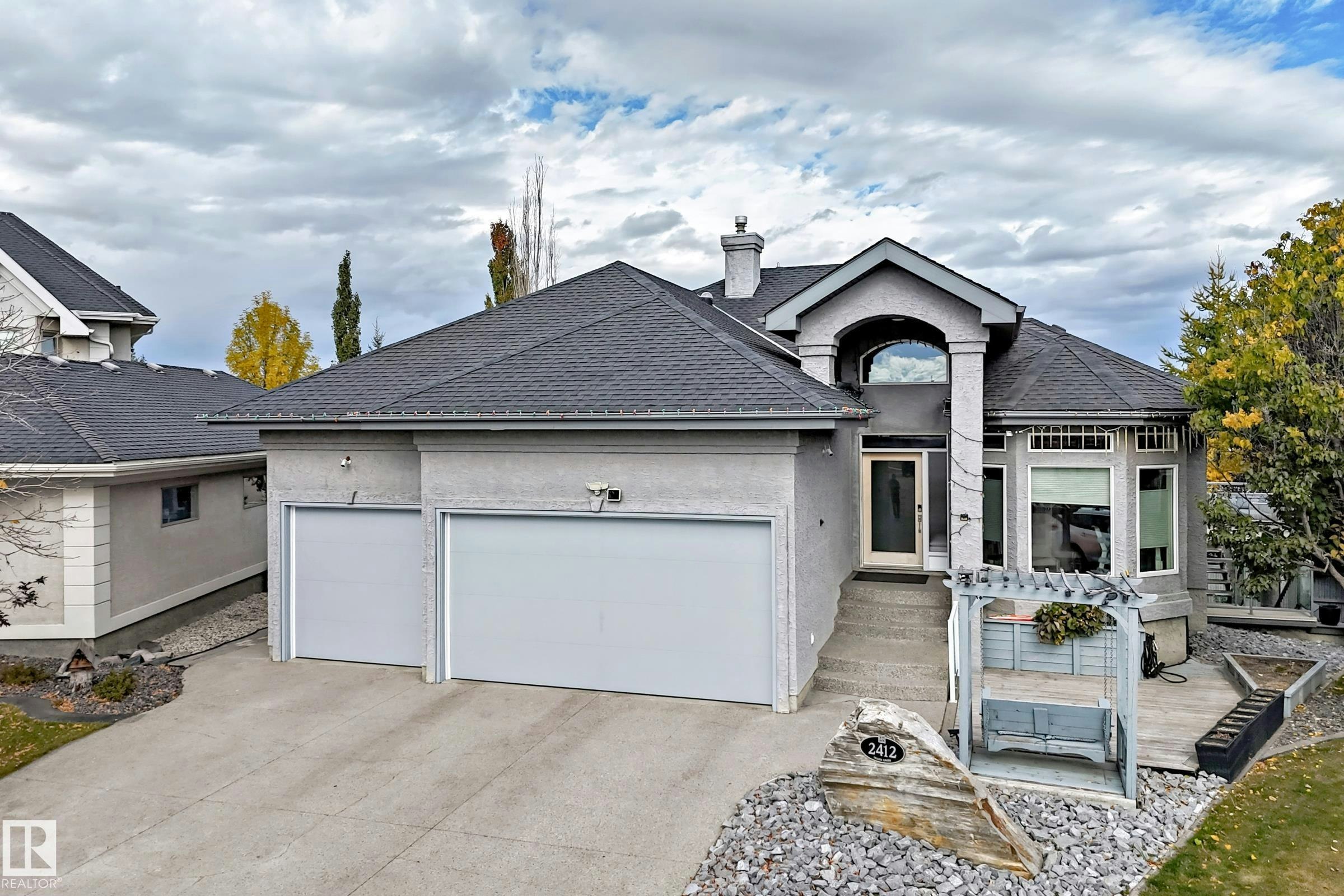 2412 Tegler Green, Edmonton, AB, T6R 3K2