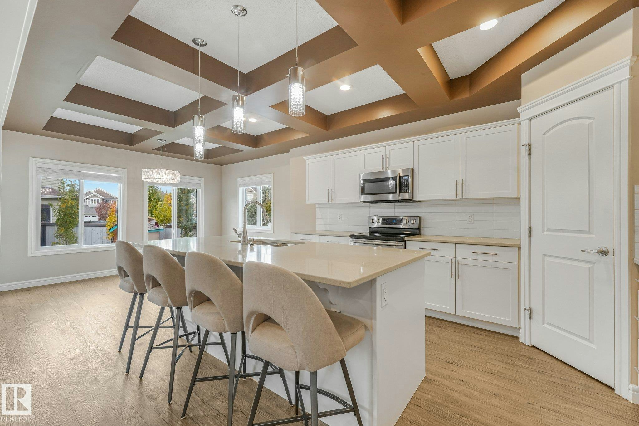 2304 89 Street, Edmonton, AB, T6X 2C3