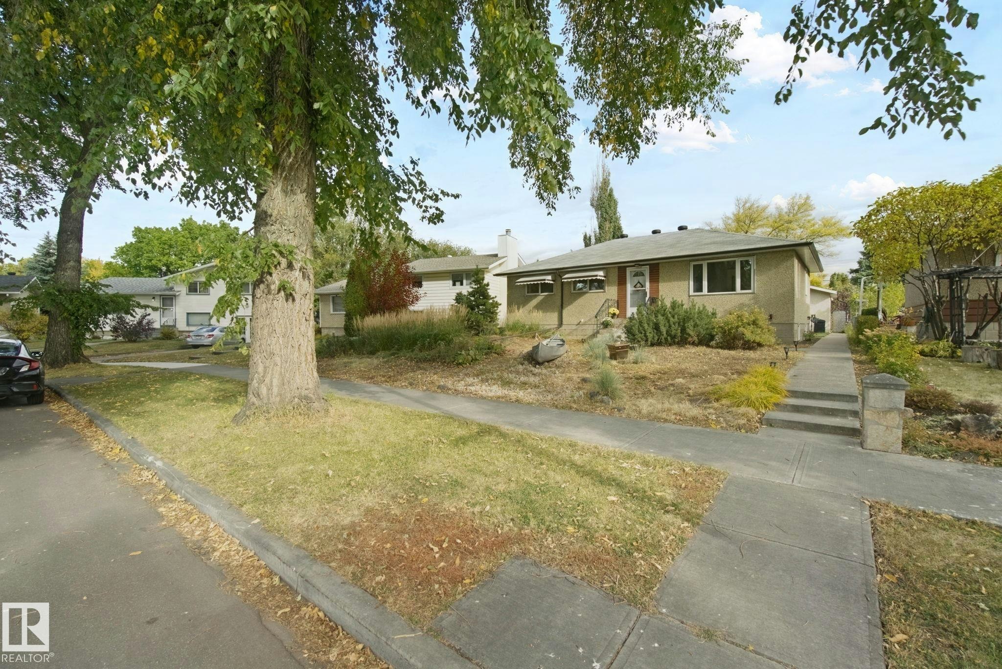11639 134 Street, Edmonton, AB, T5M 1J3