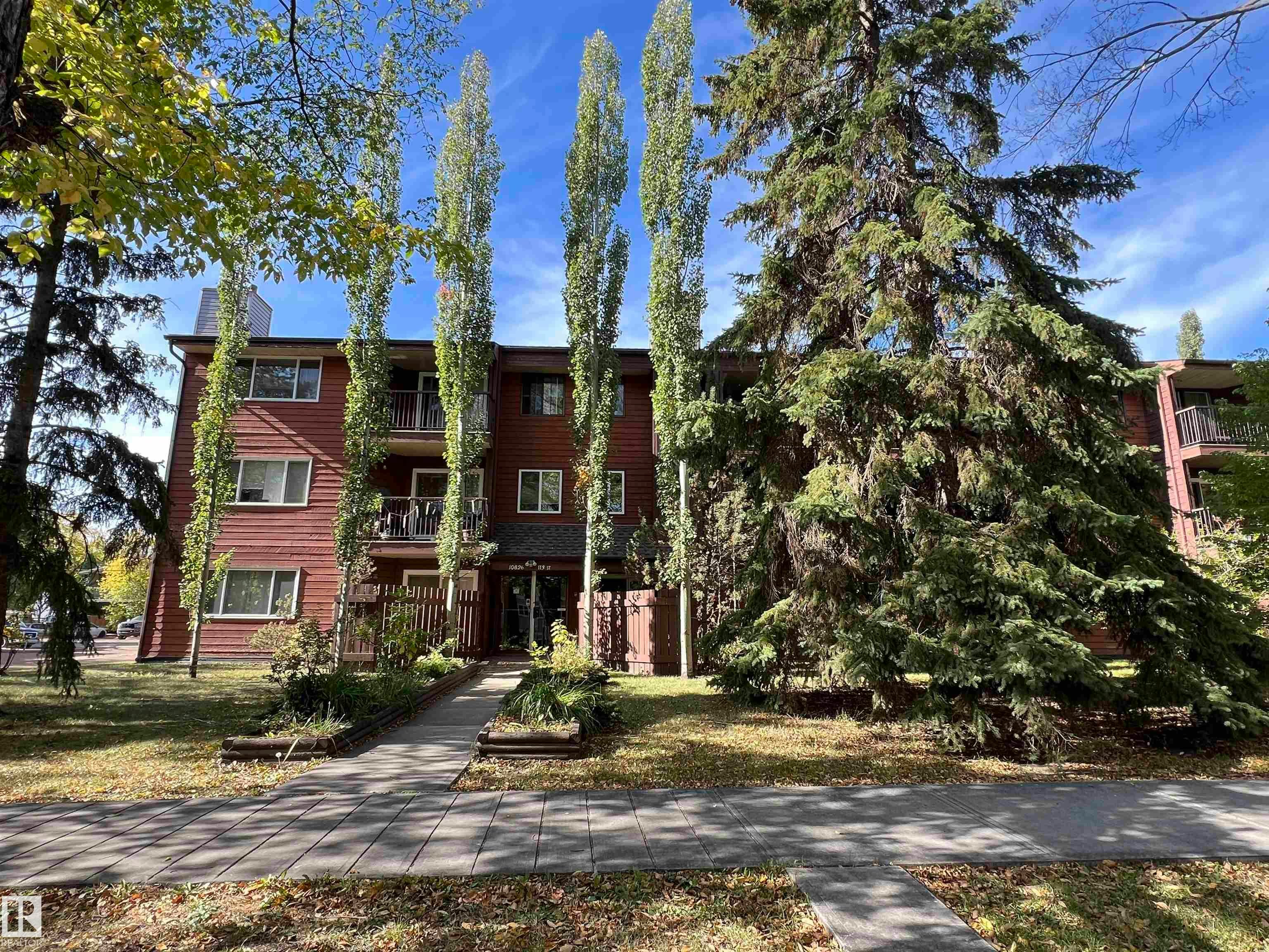 305-10826 113 Street, Edmonton, AB, T5H 3J2
