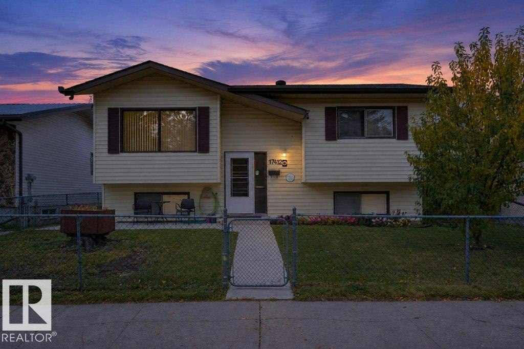 17412 95 Street, Edmonton, AB, T5Z 2B9
