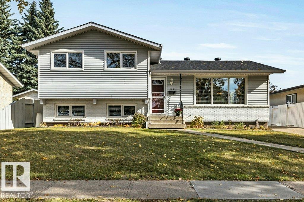 176 Larose Drive, St. Albert, AB, T8N 2G8