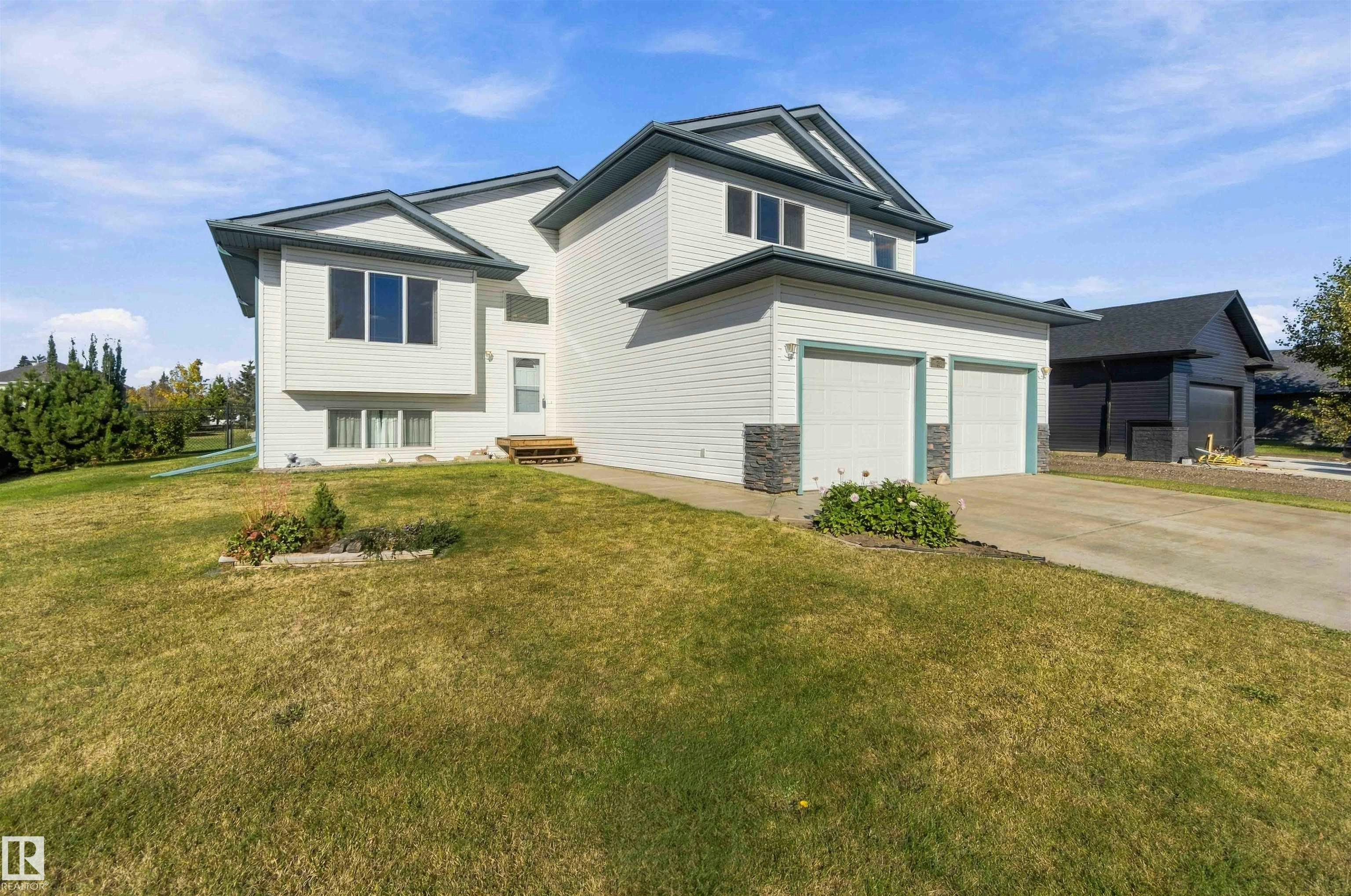 38 Landing Trails Drive, Gibbons, AB, T0A 1N0
