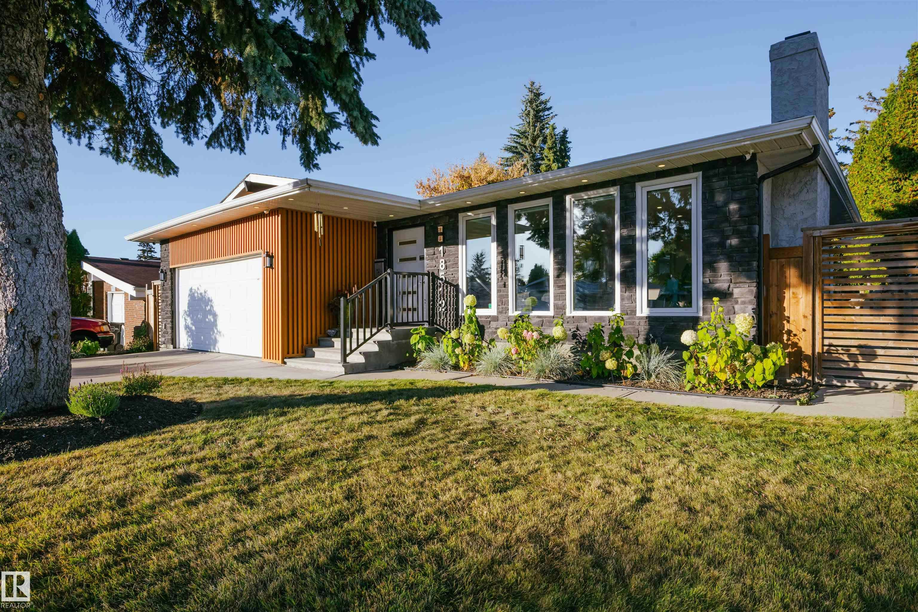 18512 90 Avenue, Edmonton, AB, T5T 1N7