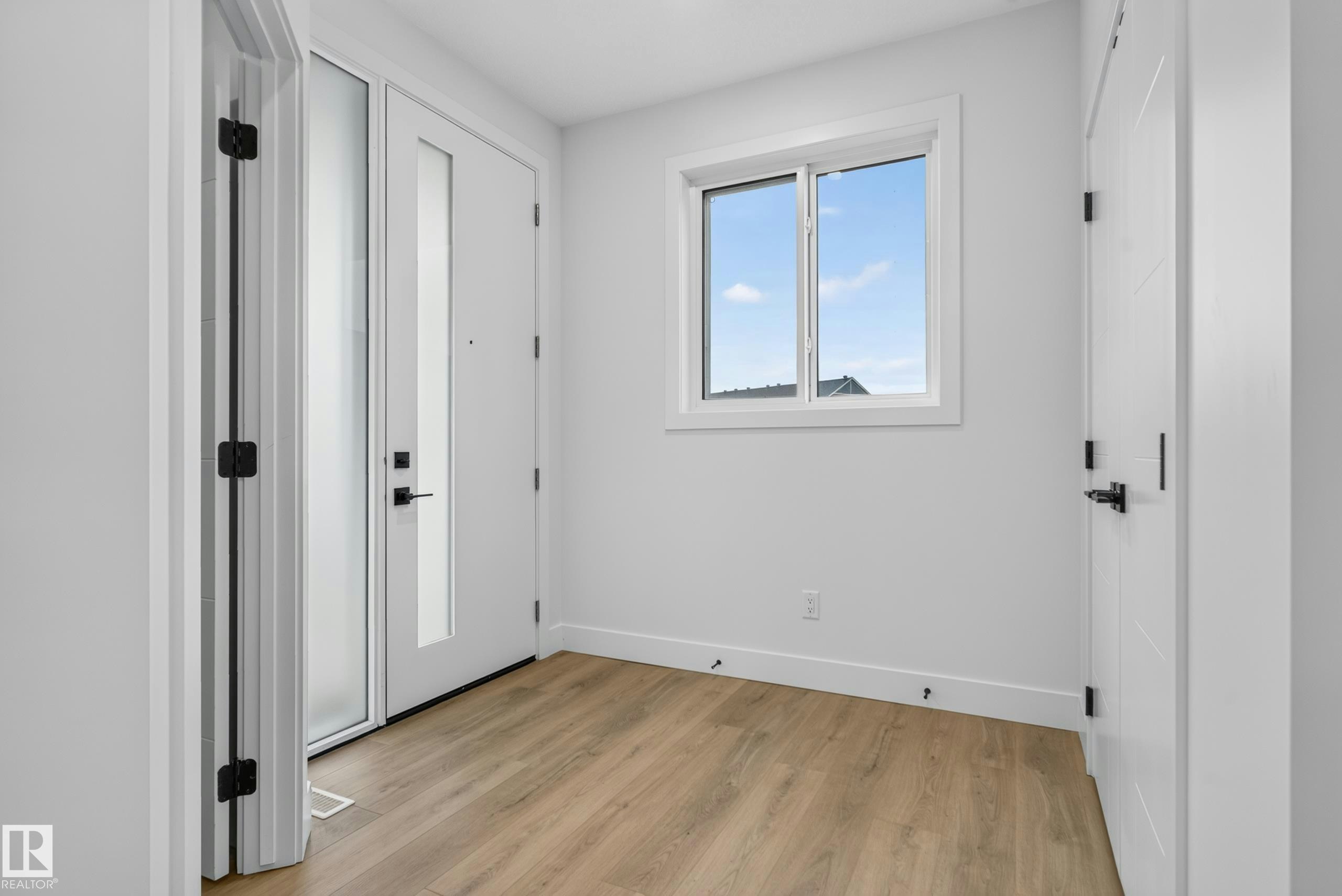 For Sale: 318 Elliott Wynd, Fort Saskatchewan, AB - REW